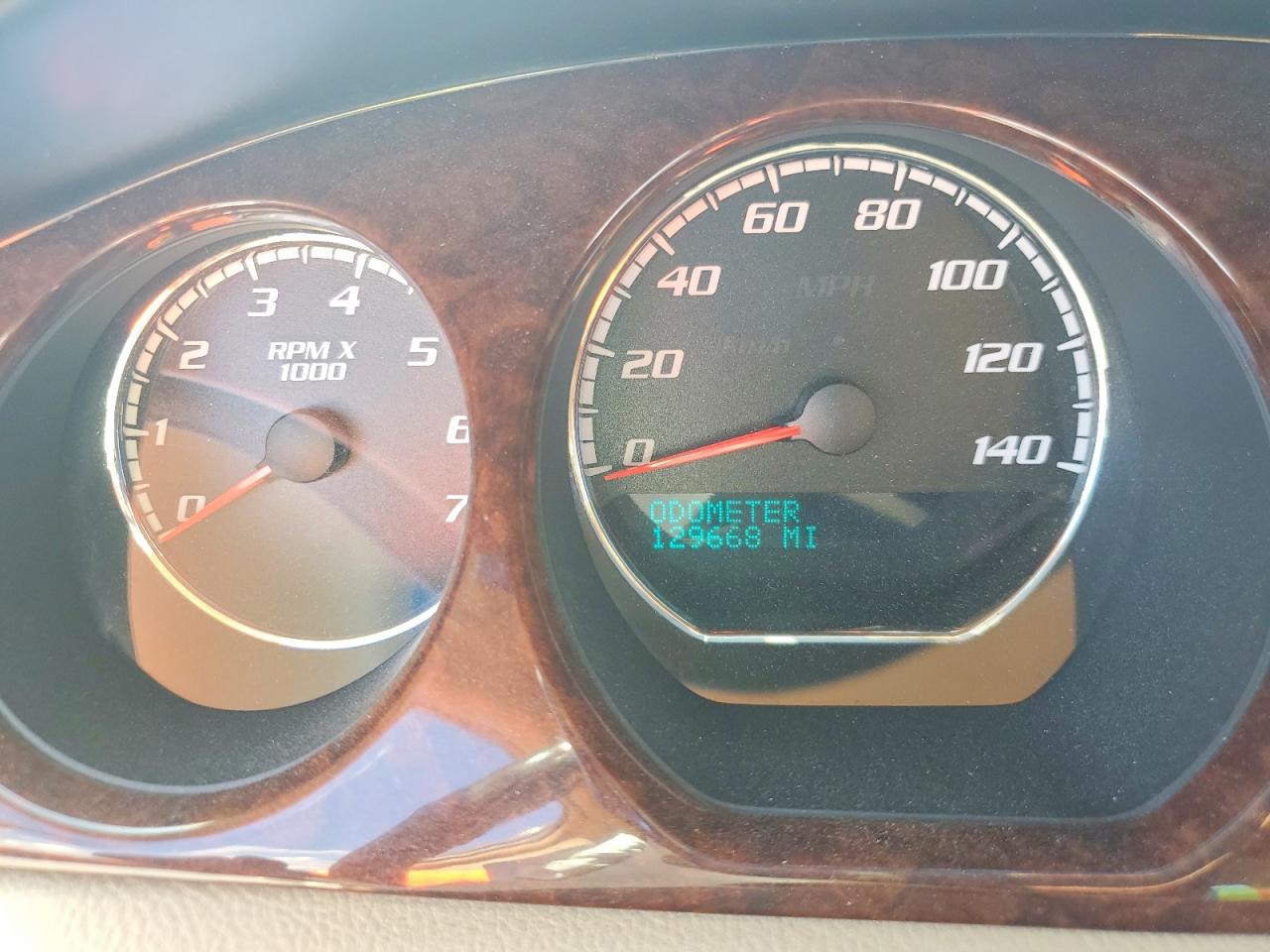 2011 Buick Lacerne Cream vin: 1G4HJ5EM7BU125366