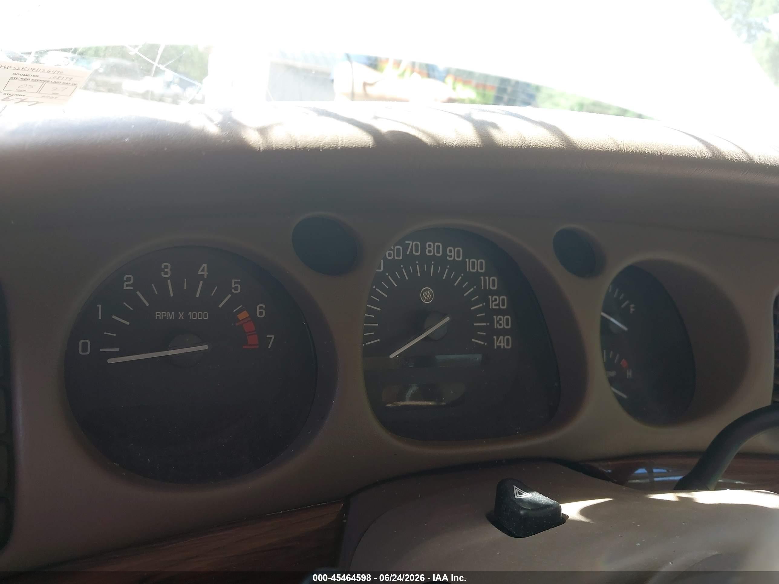 2004 Buick Lesabre Custom White vin: 1G4HP52K144126470