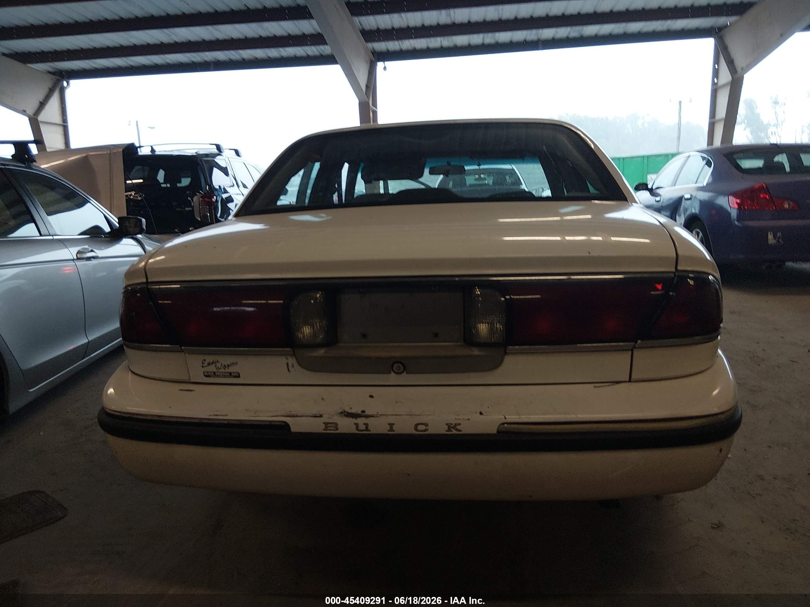 1999 Buick Lesabre Custom White vin: 1G4HP52K2XH450735