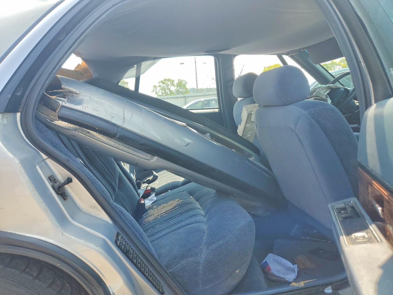 1998 Buick Lesabre Custom Silver vin: 1G4HP52K3WH473150