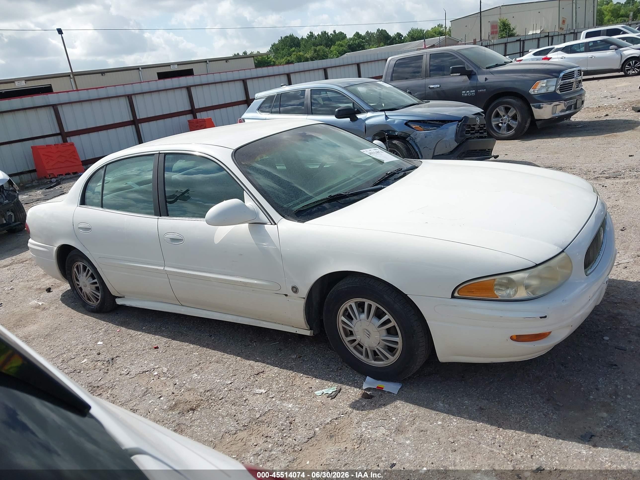 2004 Buick Lesabre Custom White vin: 1G4HP52K44U141688