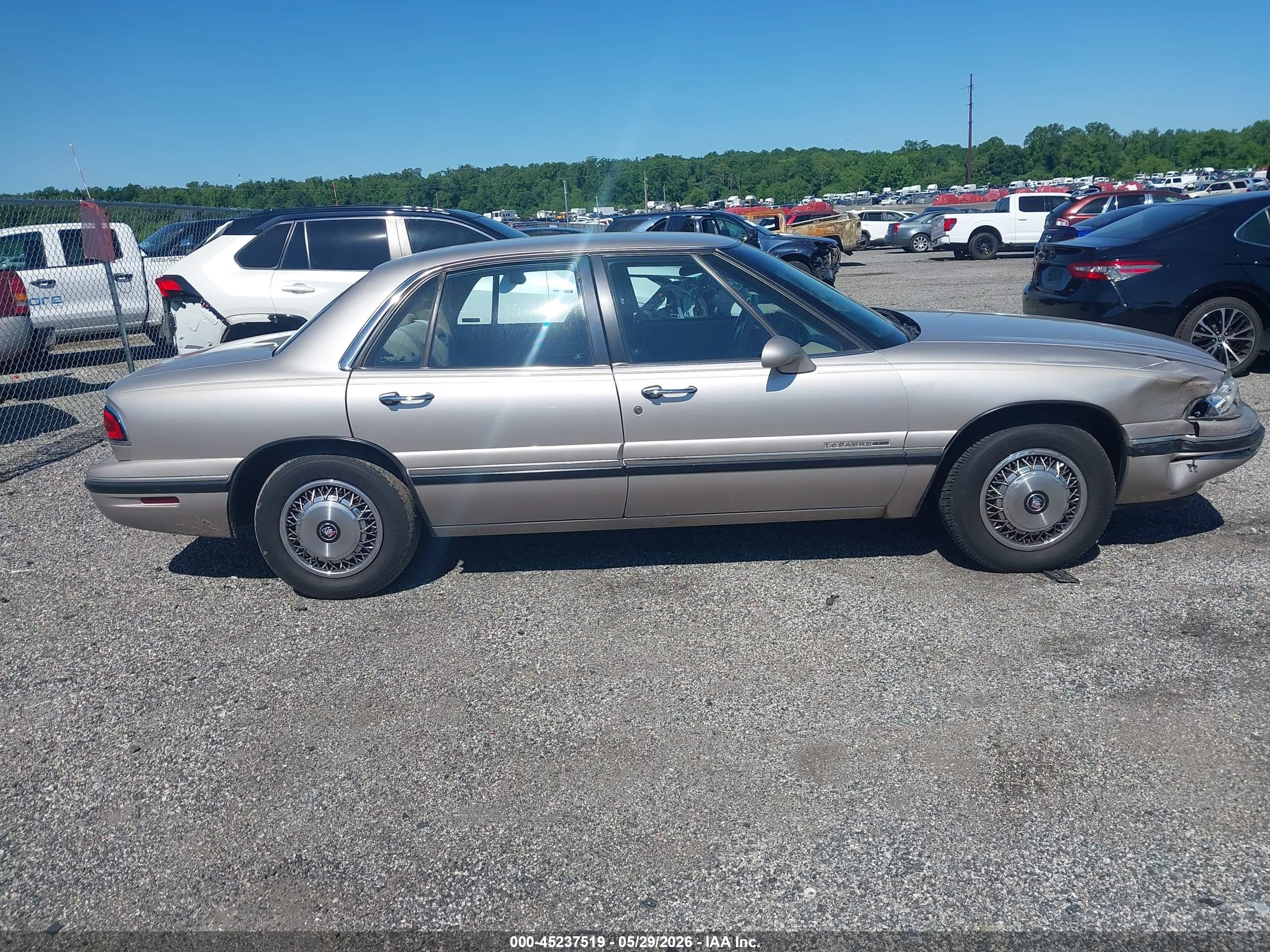 1998 Buick Lesabre Custom Champagne vin: 1G4HP52K4WH435085