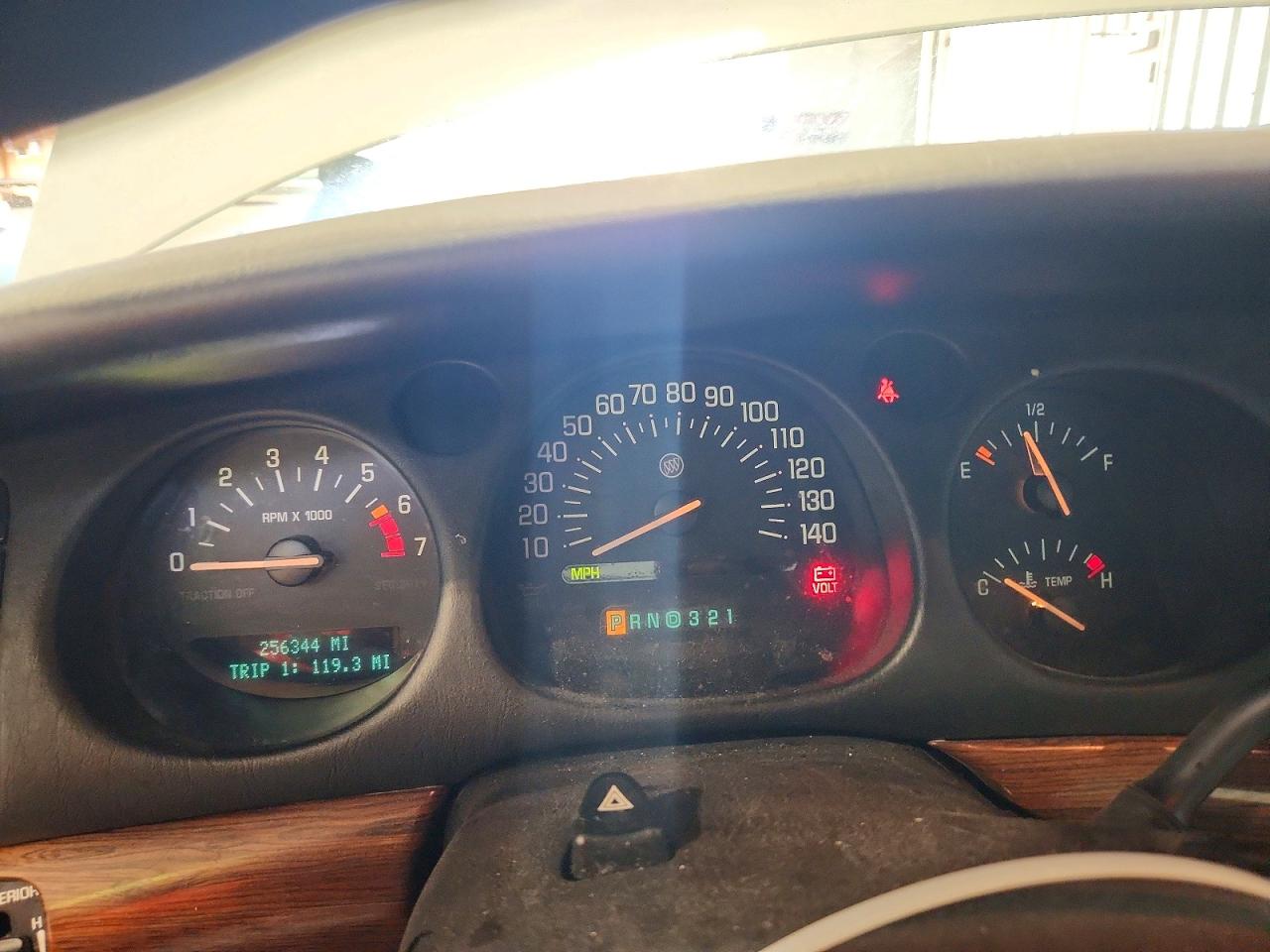 2004 Buick Lesabre Custom White vin: 1G4HP52K544107680