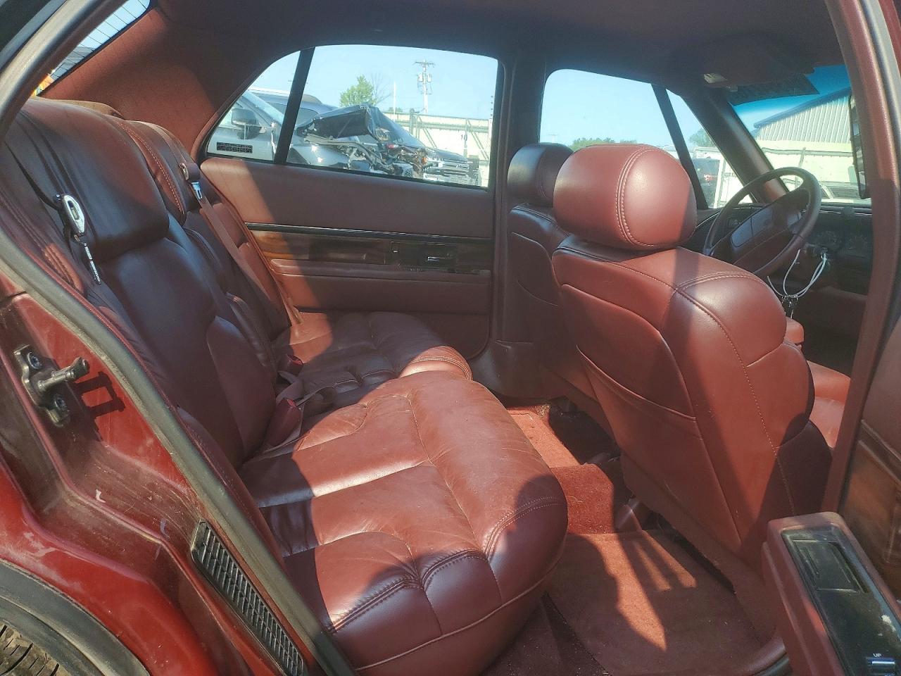 1998 Buick Lesabre Custom Maroon vin: 1G4HP52K5WH542419