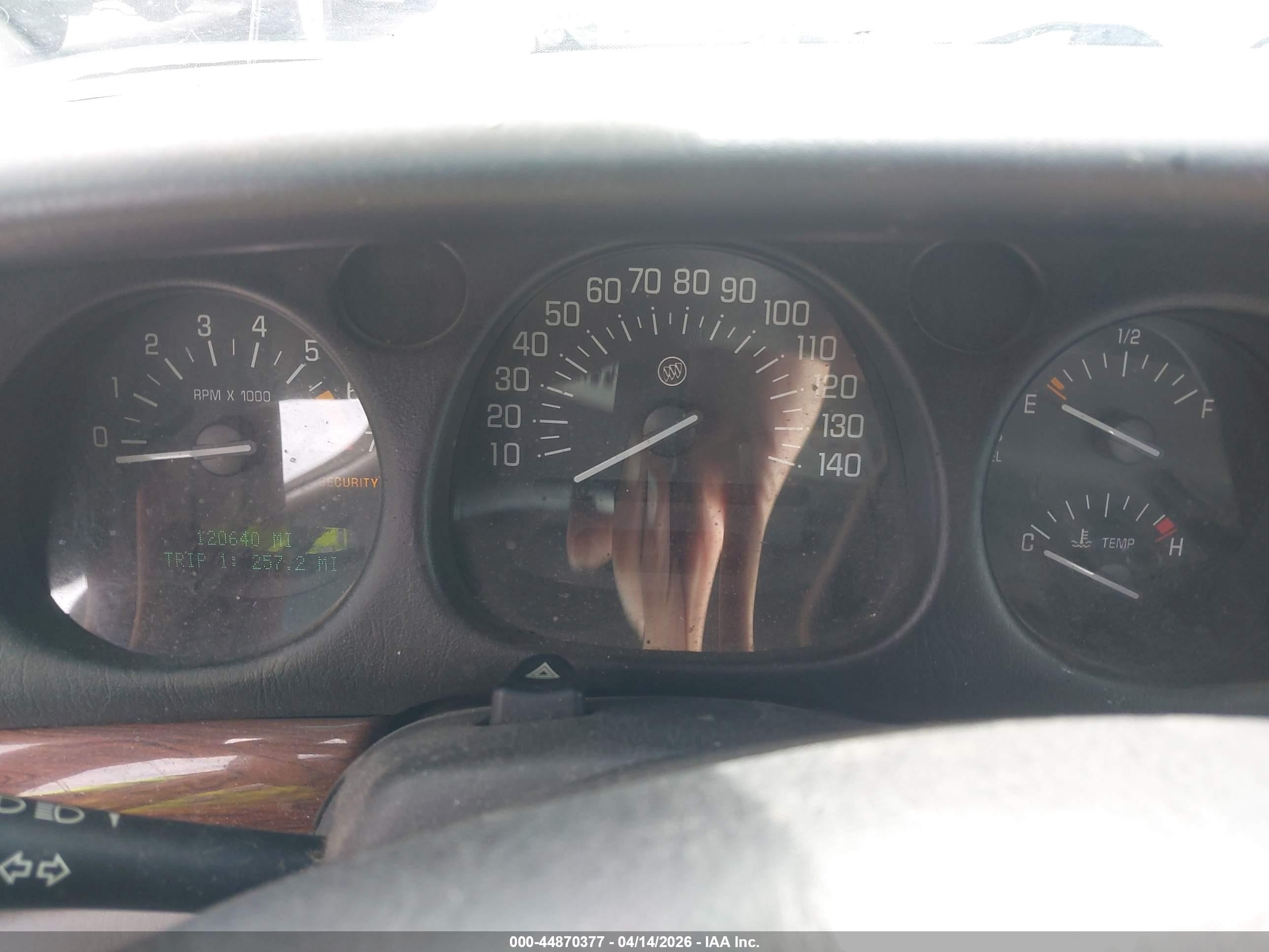 2005 Buick Lesabre Custom White vin: 1G4HP52K65U285406