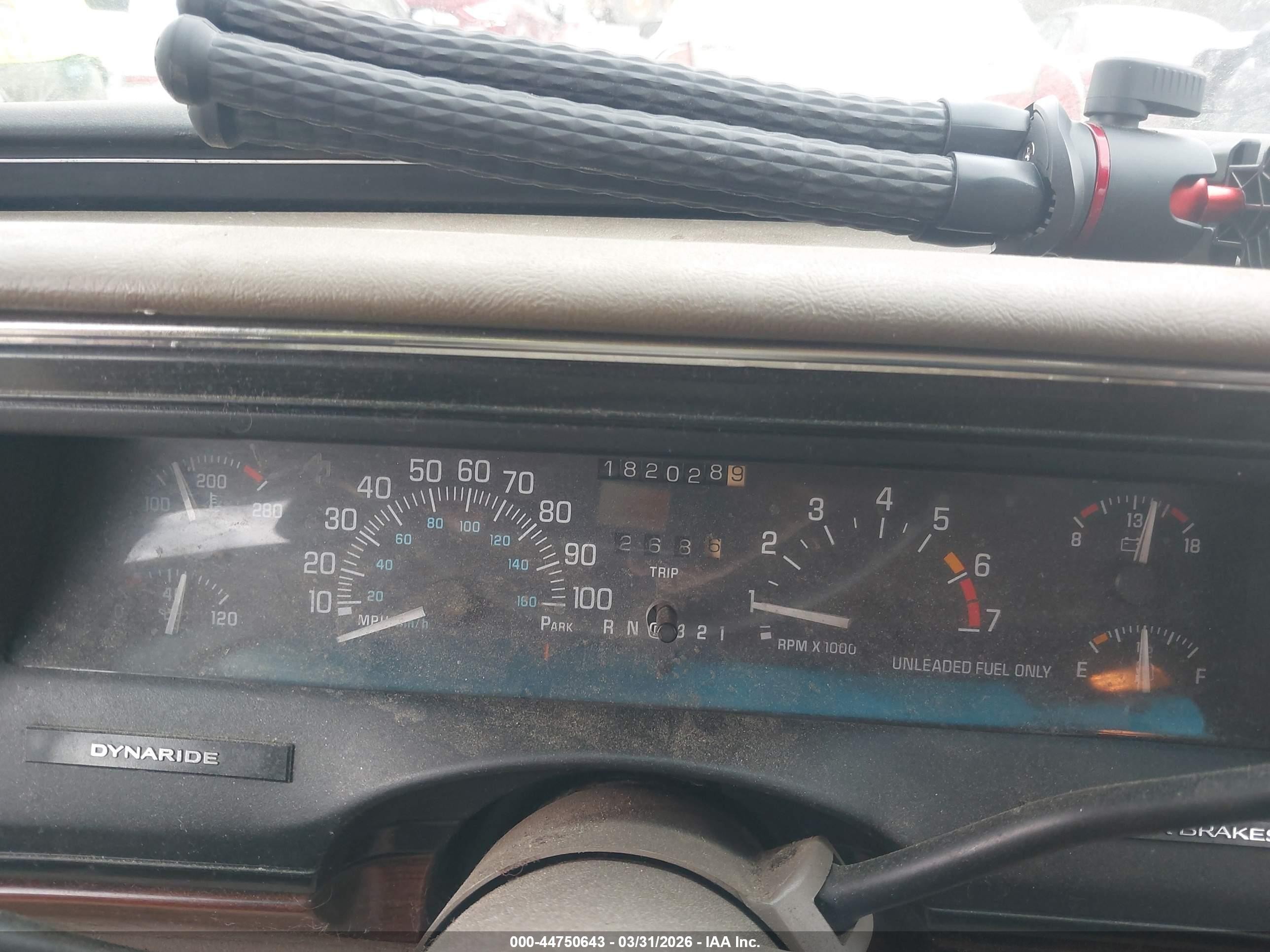 1998 Buick Lesabre Custom Gold vin: 1G4HP52K6WH401892