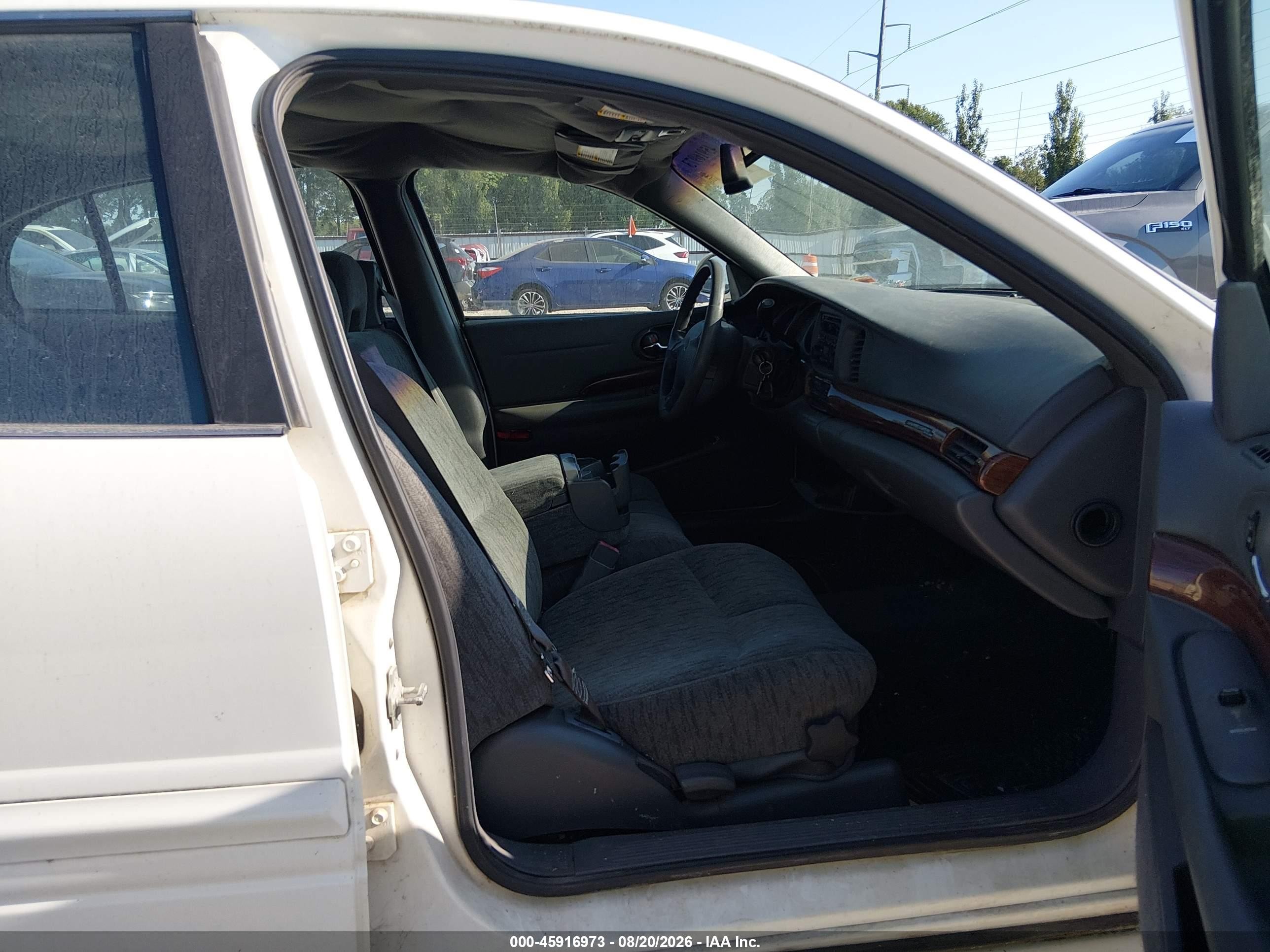 2004 Buick Lesabre Custom White vin: 1G4HP52K744174023