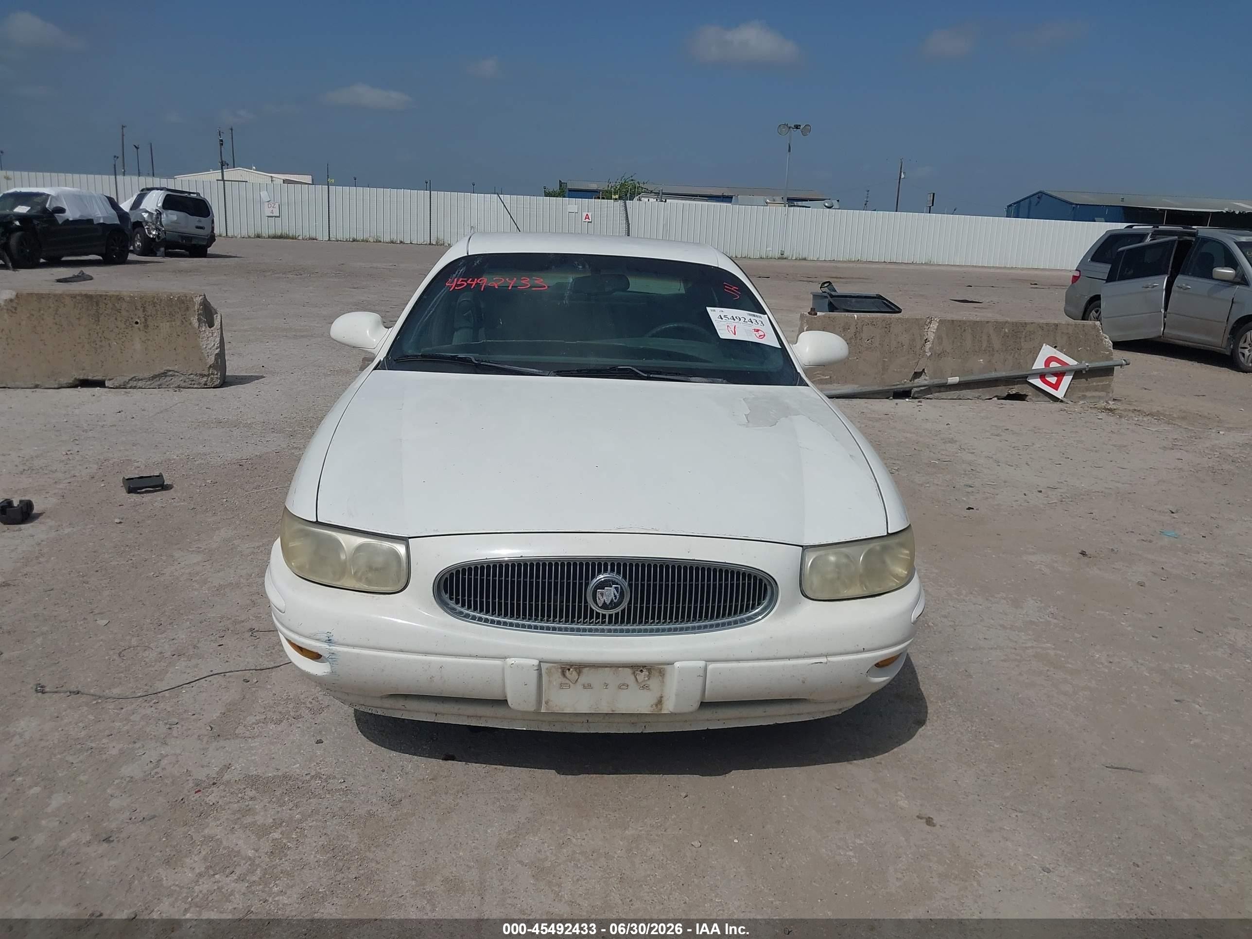 2005 Buick Lesabre Custom Белый vin: 1G4HP52K75U247263