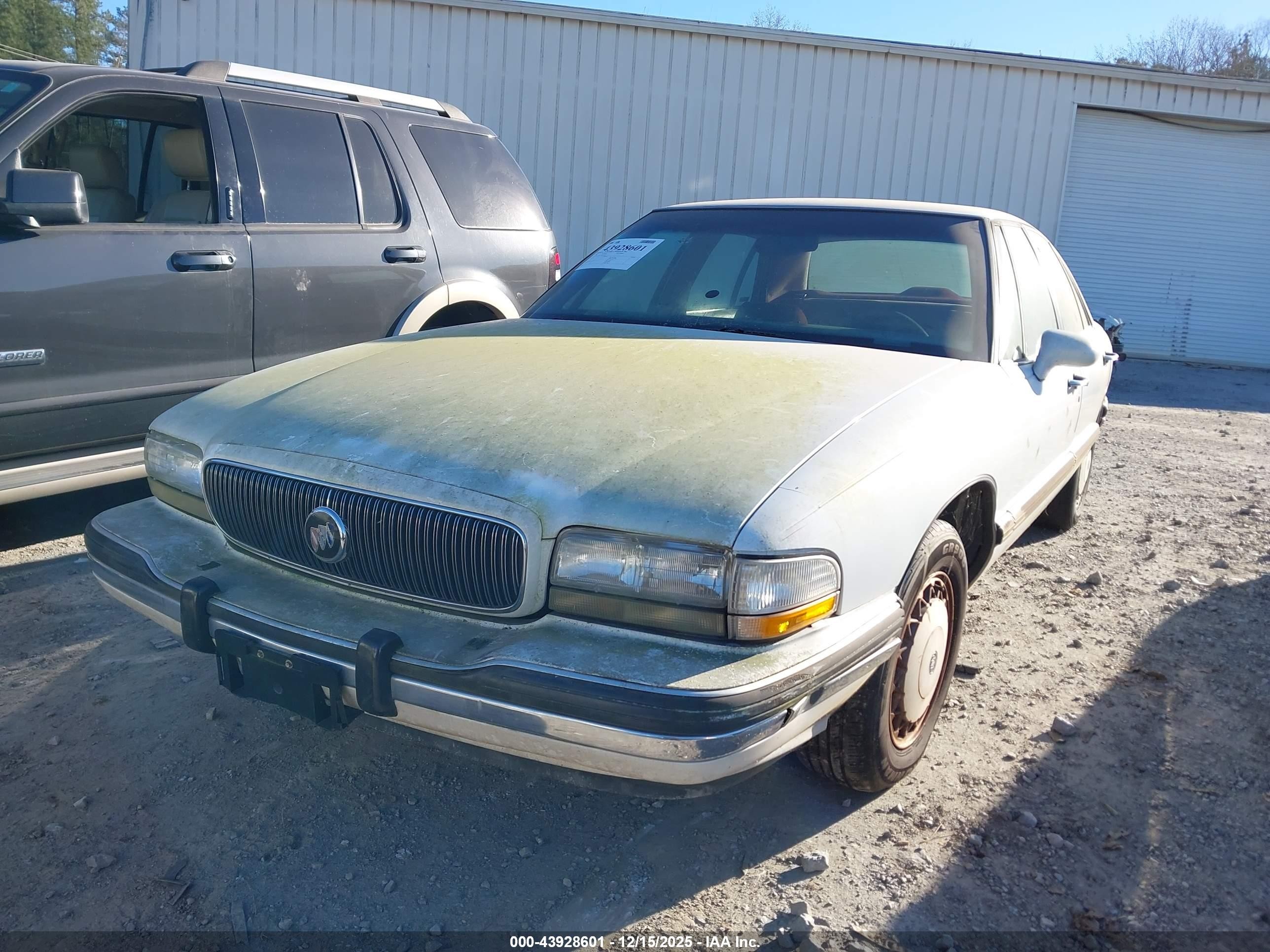1996 Buick Lesabre Custom White vin: 1G4HP52K7TH437473