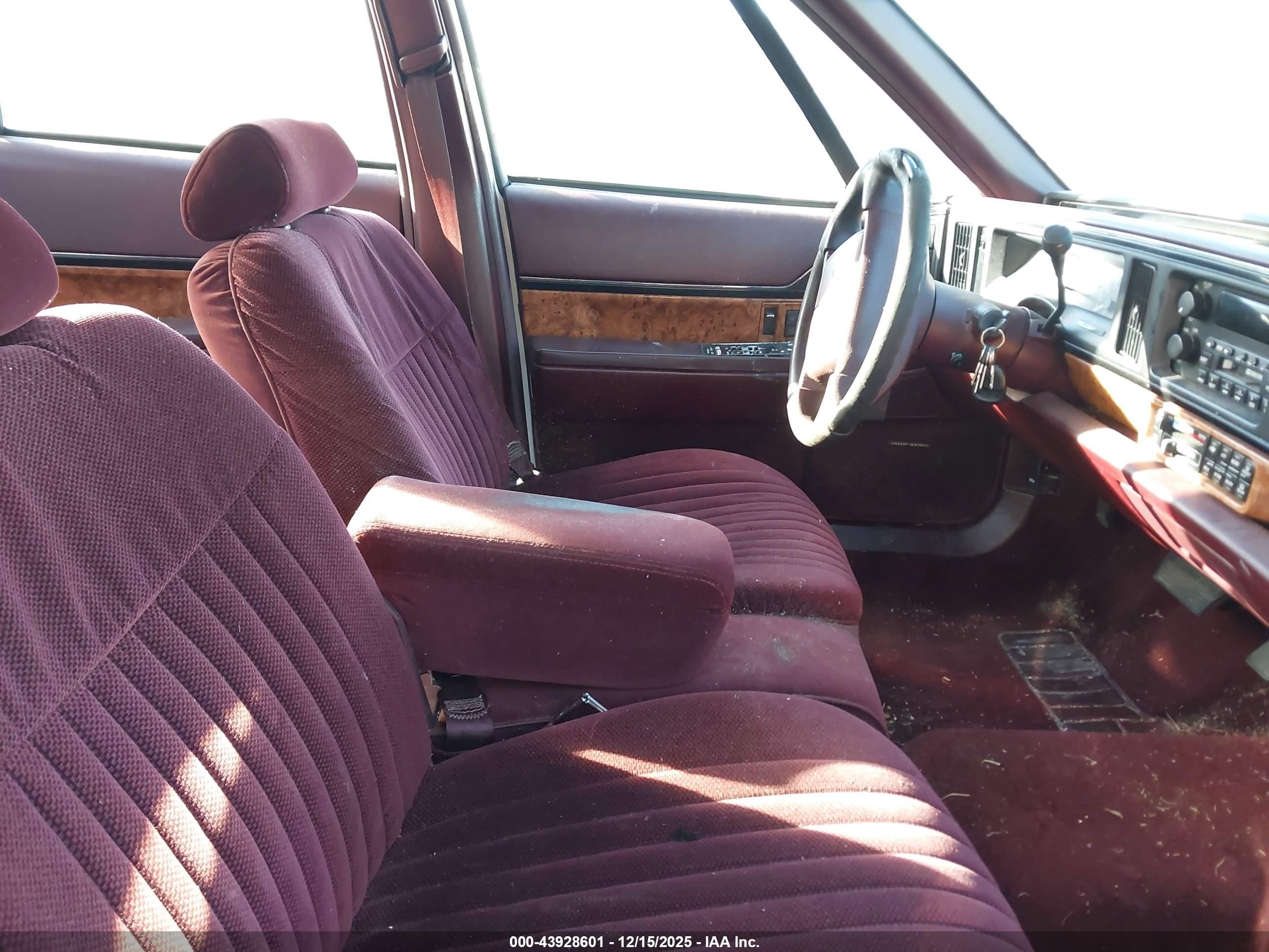 1996 Buick Lesabre Custom White vin: 1G4HP52K7TH437473
