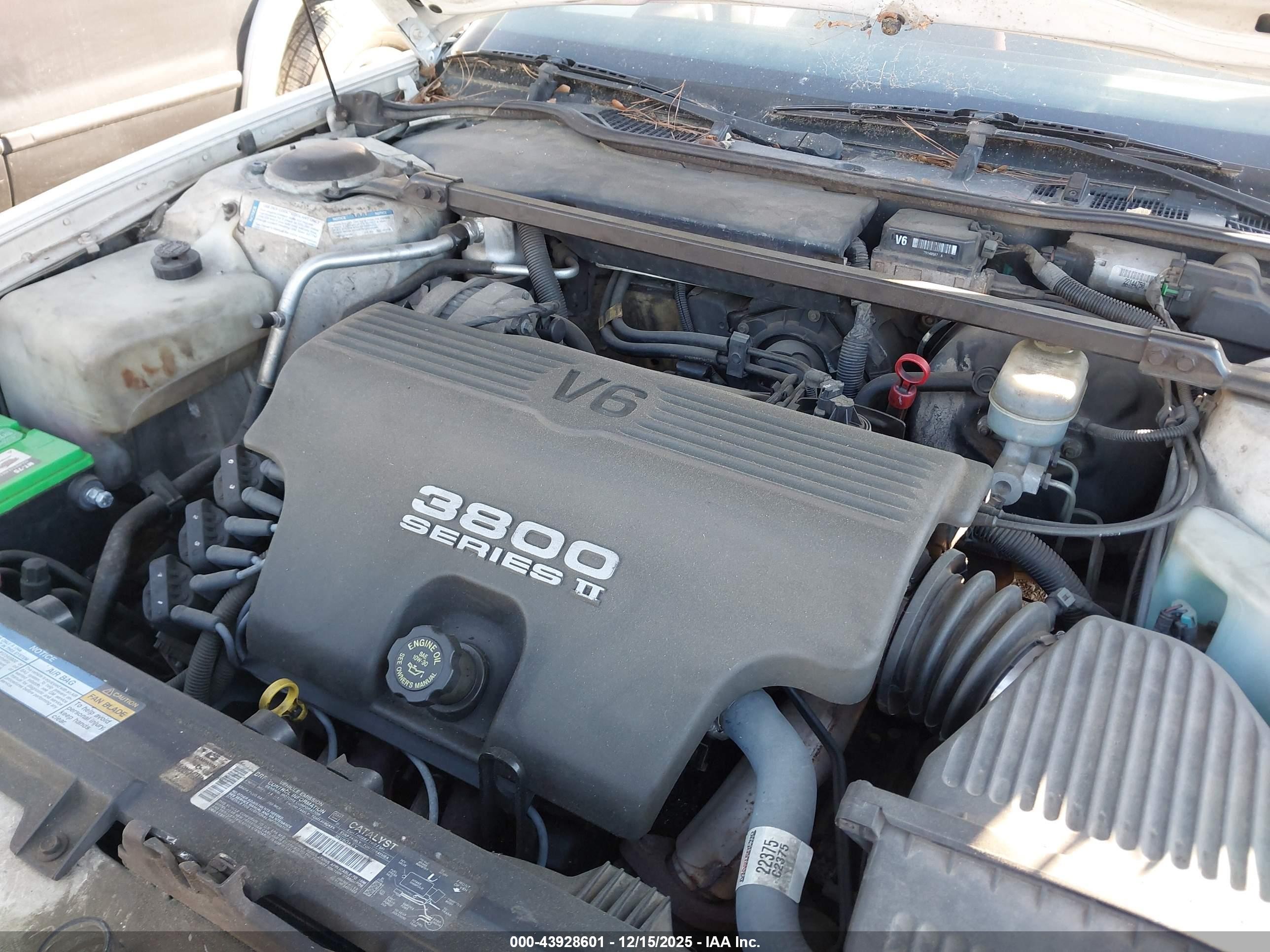 1996 Buick Lesabre Custom White vin: 1G4HP52K7TH437473
