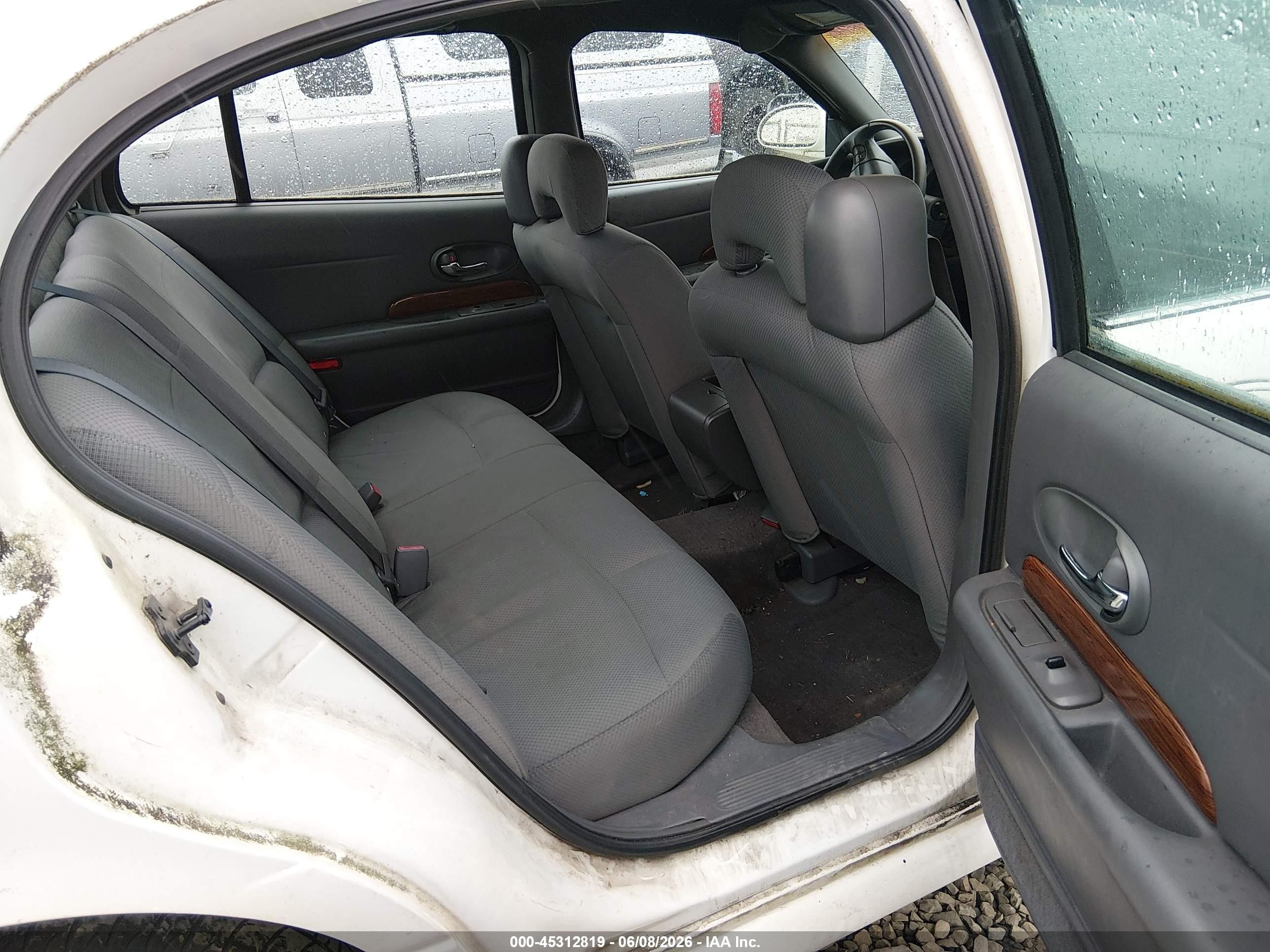 2004 Buick Lesabre Custom White vin: 1G4HP52K844105406
