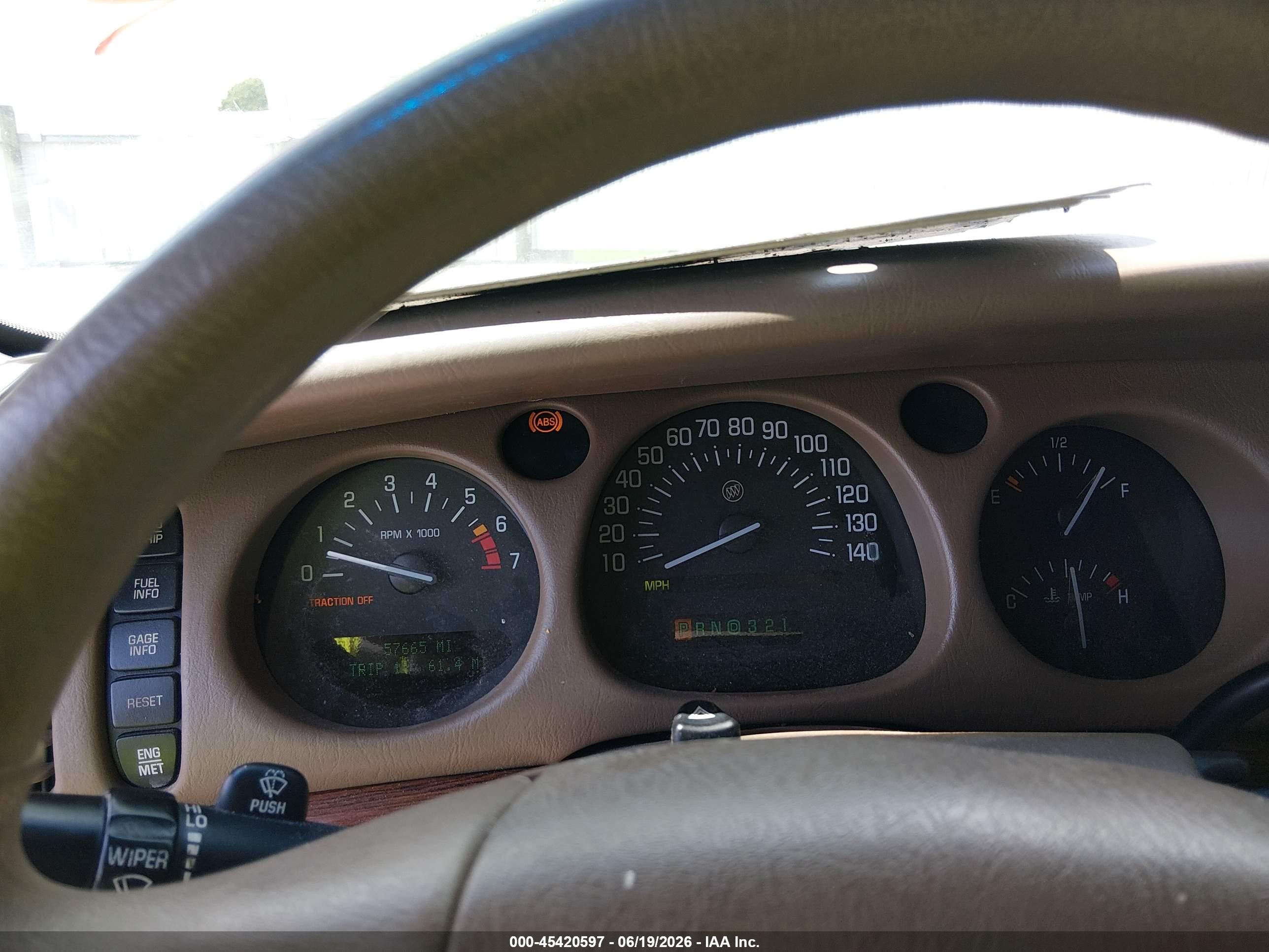 2005 Buick Lesabre Custom Gold vin: 1G4HP52K85U113684