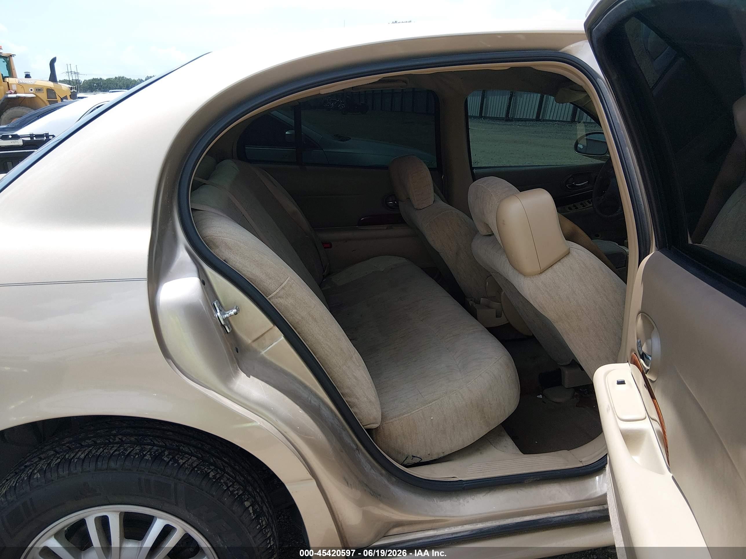 2005 Buick Lesabre Custom Gold vin: 1G4HP52K85U113684