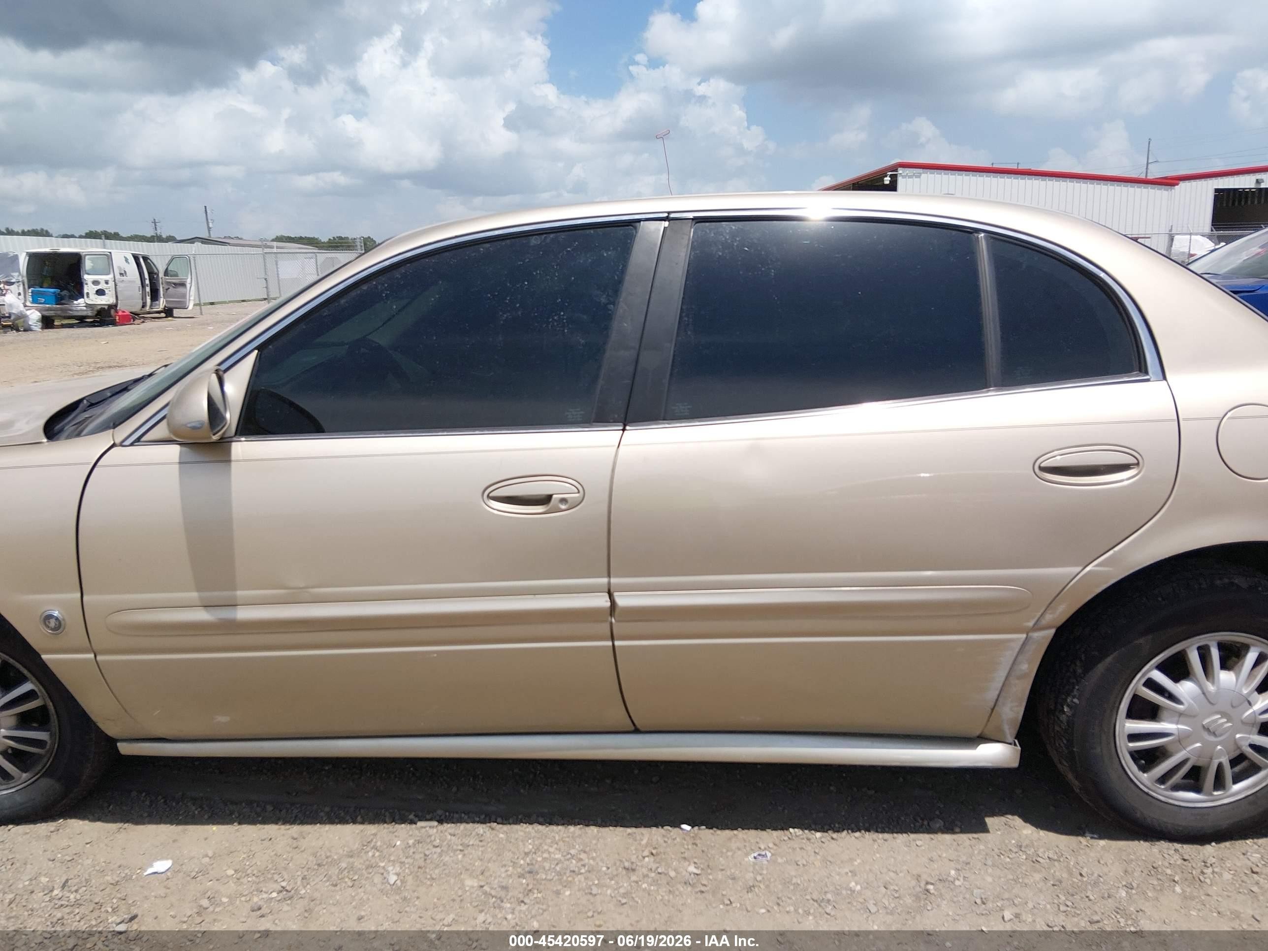 2005 Buick Lesabre Custom Gold vin: 1G4HP52K85U113684