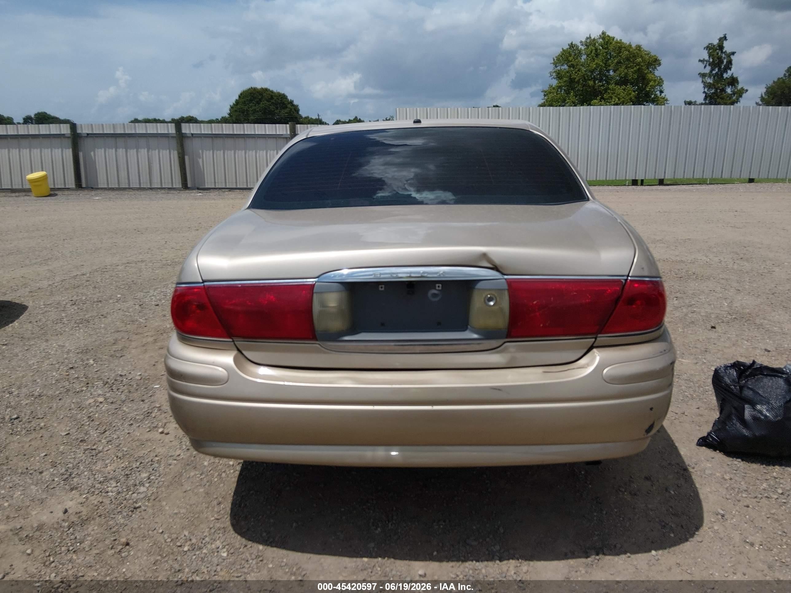 2005 Buick Lesabre Custom Gold vin: 1G4HP52K85U113684