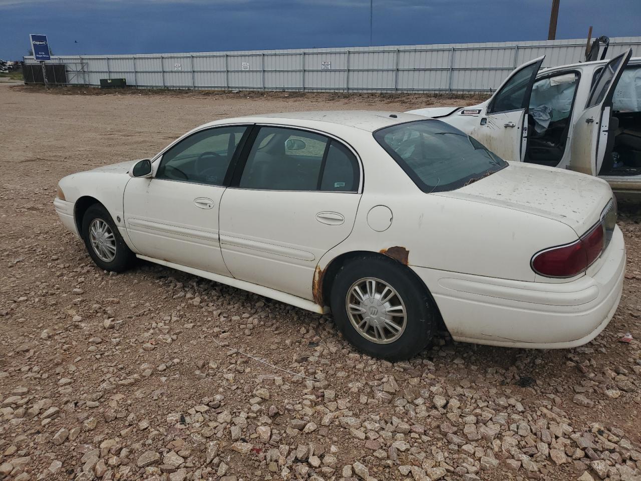 2005 Buick Lesabre Custom White vin: 1G4HP52K85U208696