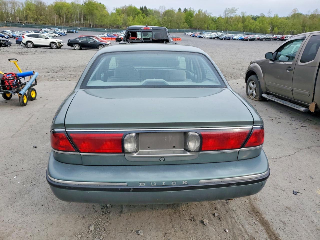 1998 Buick Lesabre Custom Green vin: 1G4HP52K8WH458658
