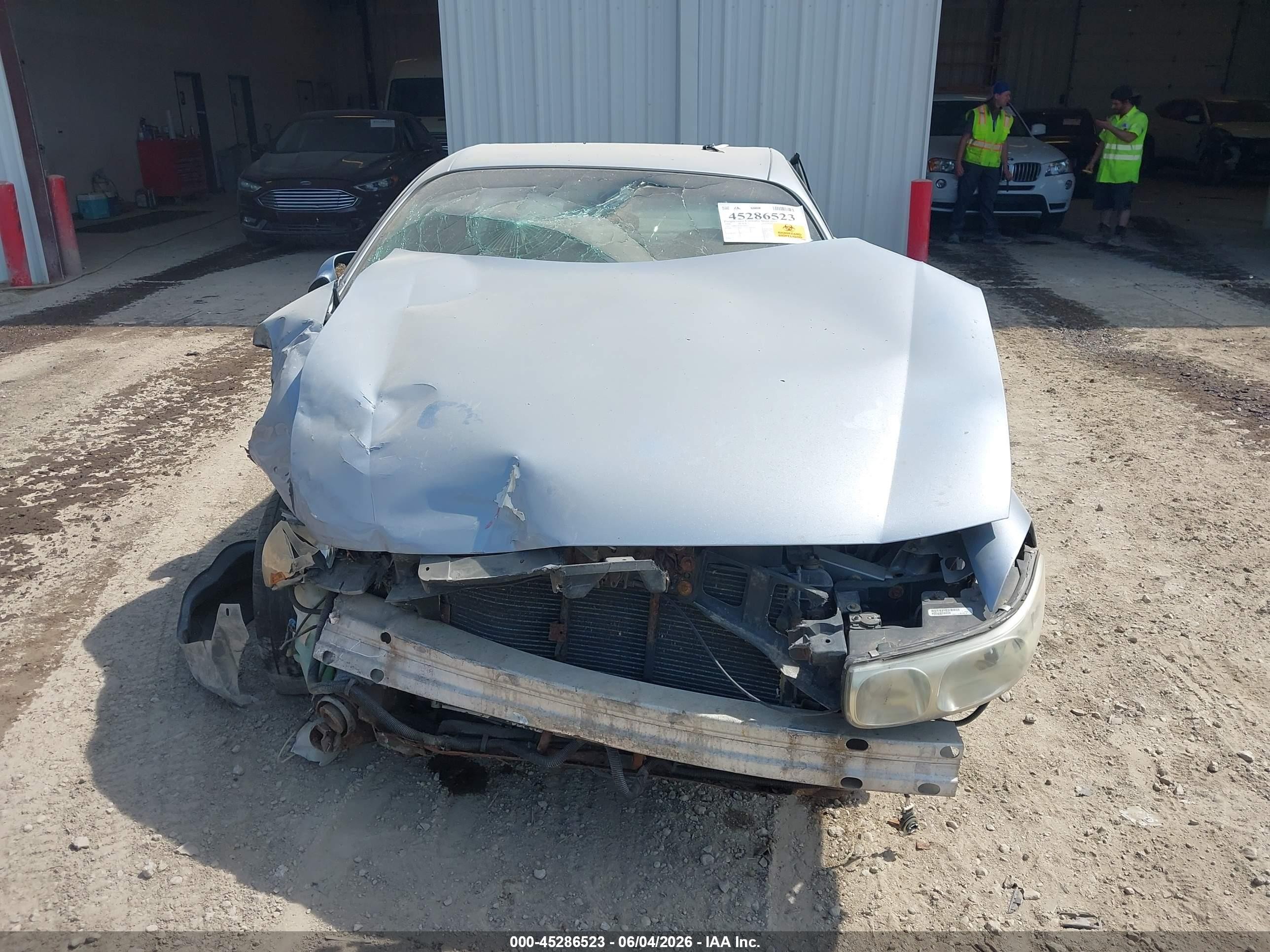 2004 Buick Lesabre Custom Silver vin: 1G4HP52K94U263432