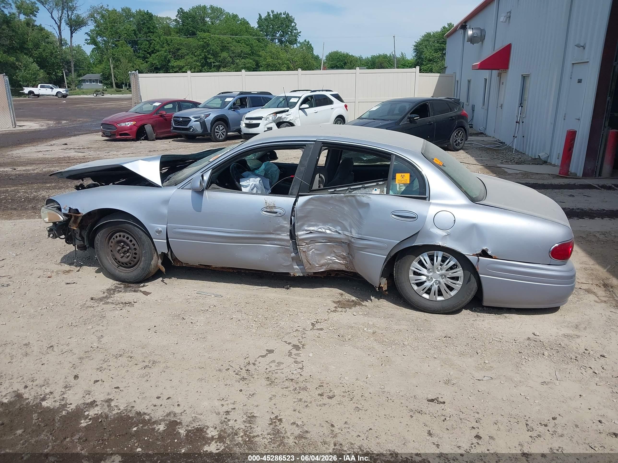 2004 Buick Lesabre Custom Silver vin: 1G4HP52K94U263432