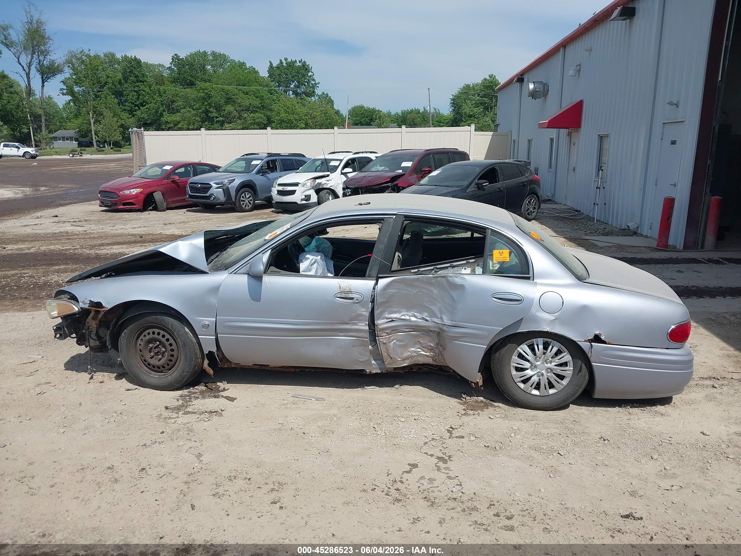2004 Buick Lesabre Custom Silver vin: 1G4HP52K94U263432