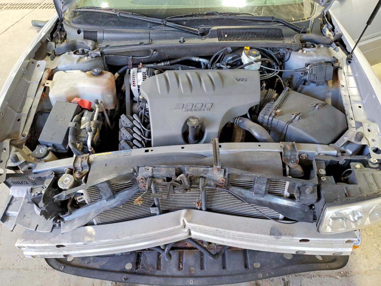 2005 Buick Lesabre Custom Серебряный vin: 1G4HP52K95U271564