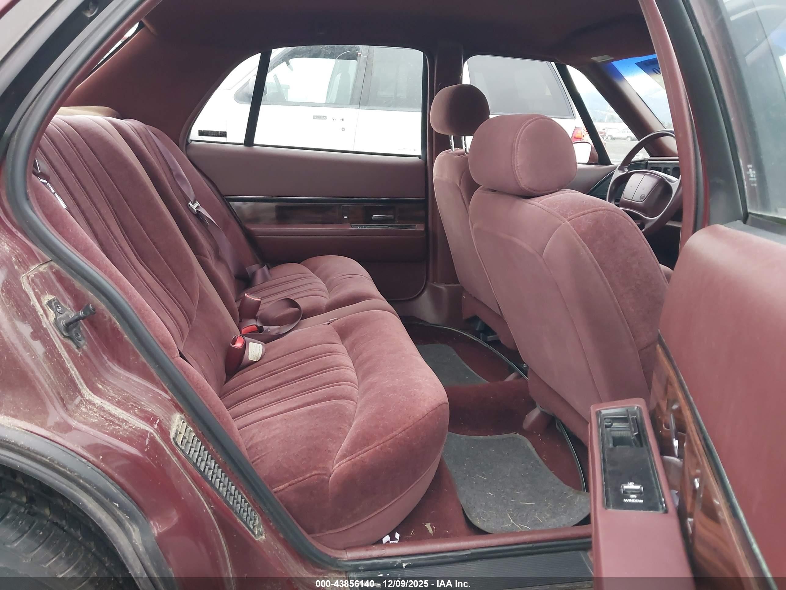 1998 Buick Lesabre Custom Burgundy vin: 1G4HP52K9WH471225