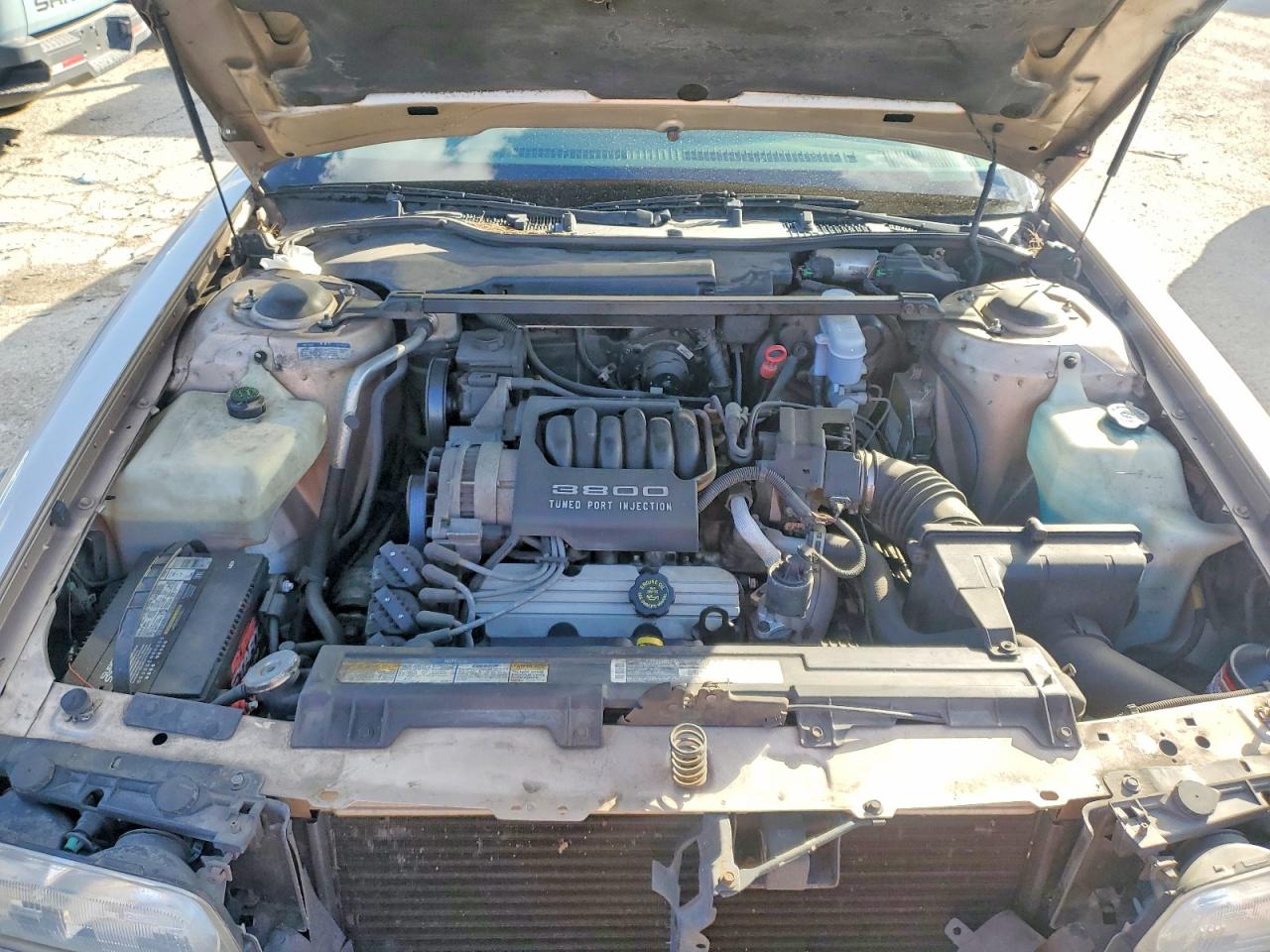 1995 Buick Lesabre Custom Beige vin: 1G4HP52L5SH513375