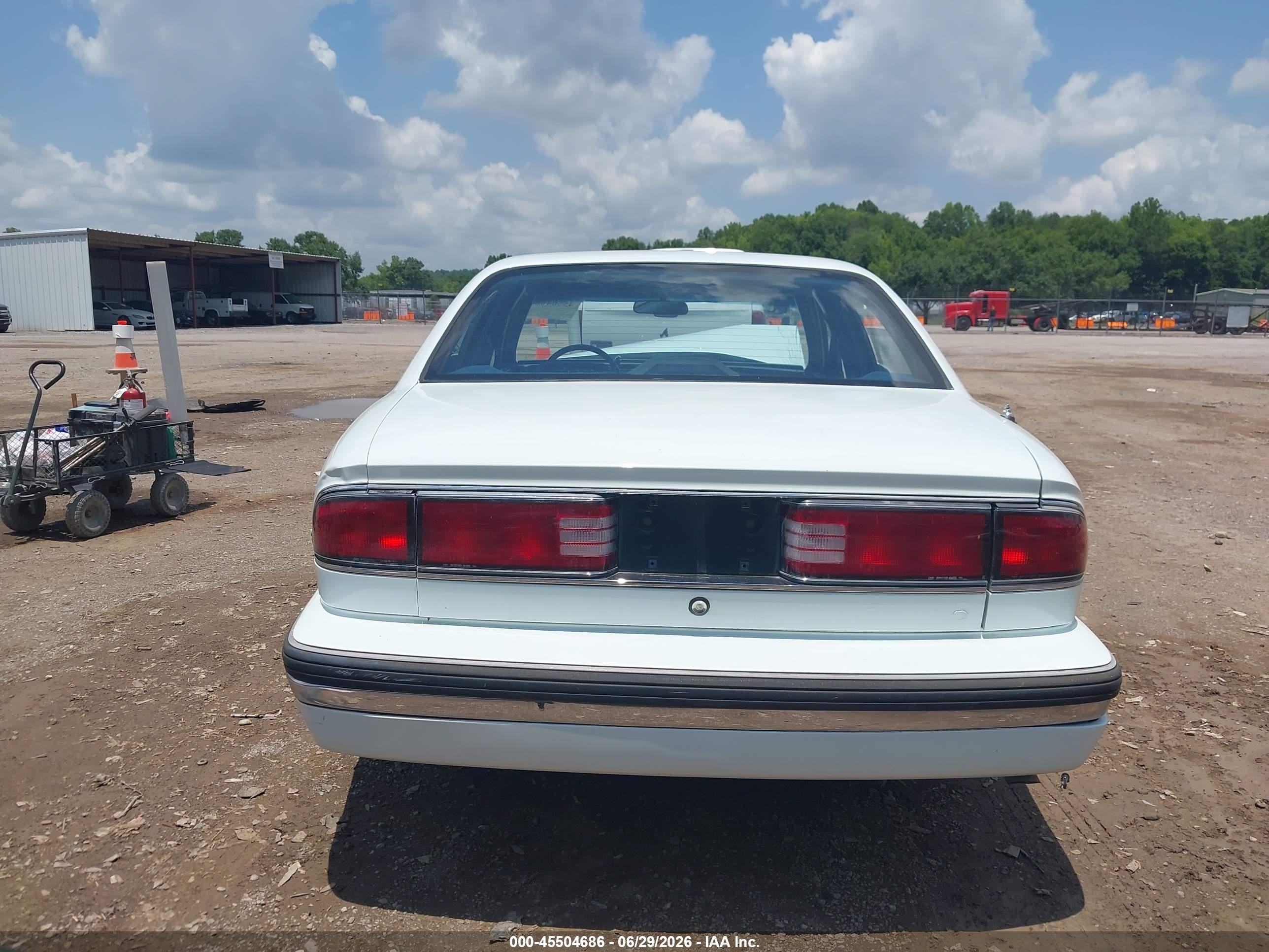 1993 Buick Lesabre Custom/90th Anniversary White vin: 1G4HP53L3PH499496