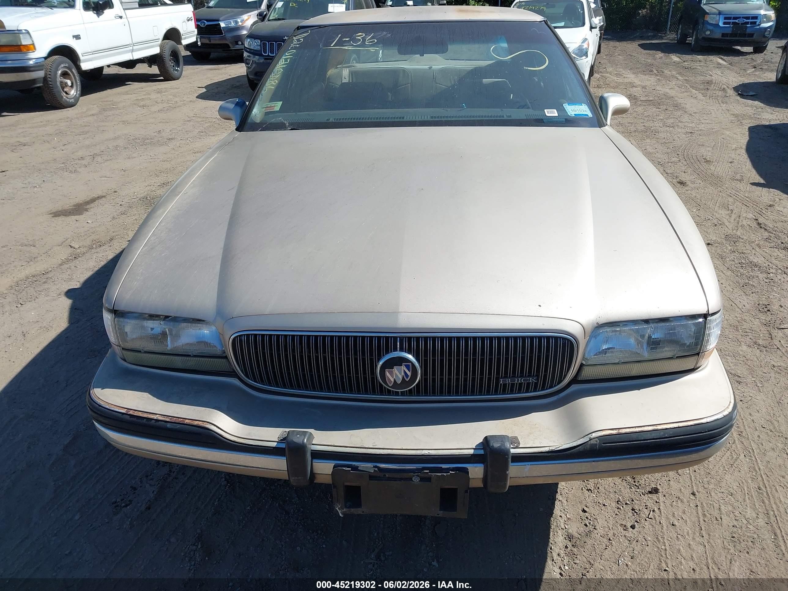 1993 Buick Lesabre Custom/90th Anniversary Gold vin: 1G4HP53LXPH496983