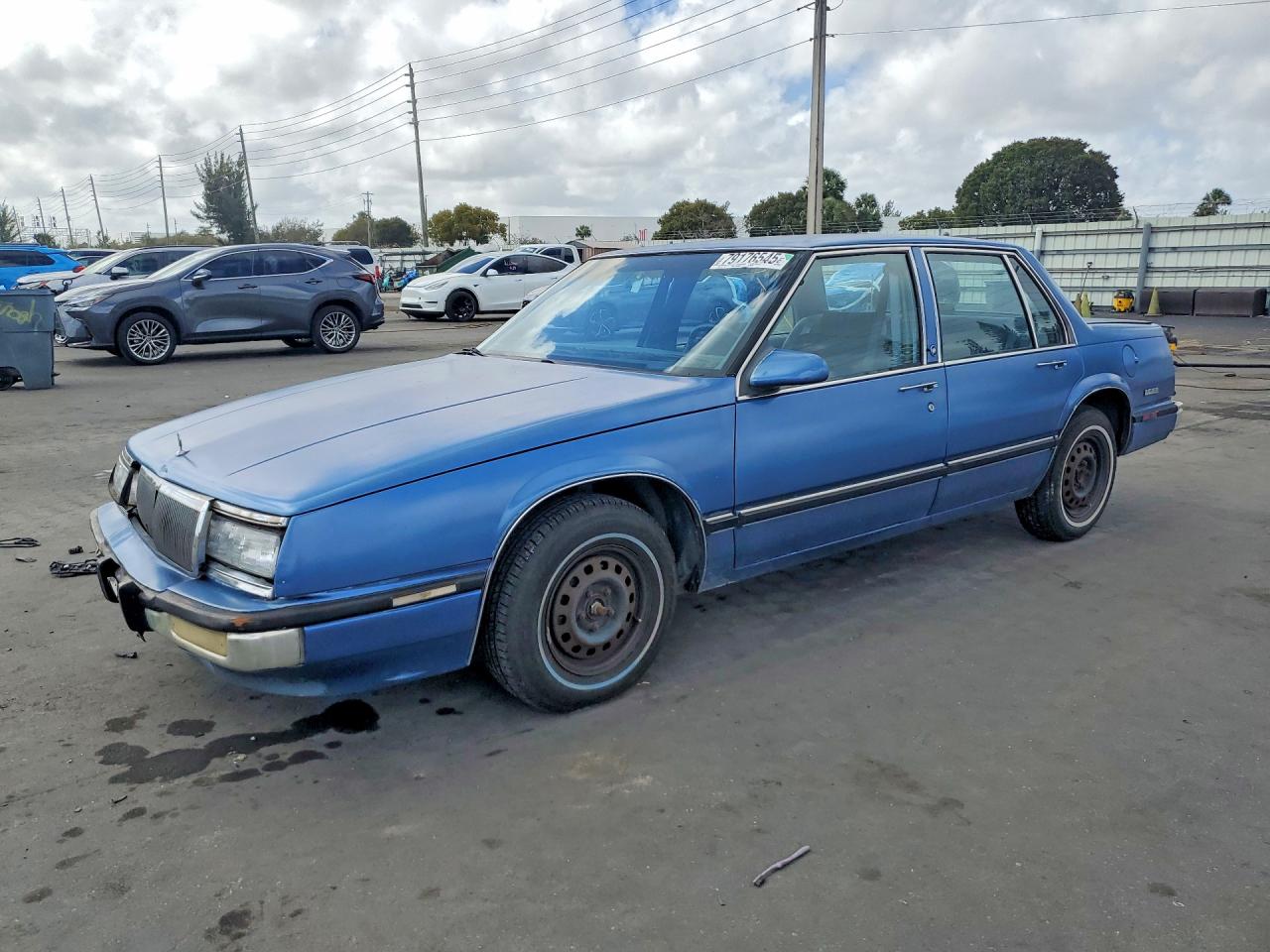 1990 Buick Lesabre Custom Blue vin: 1G4HP54C1LH483547