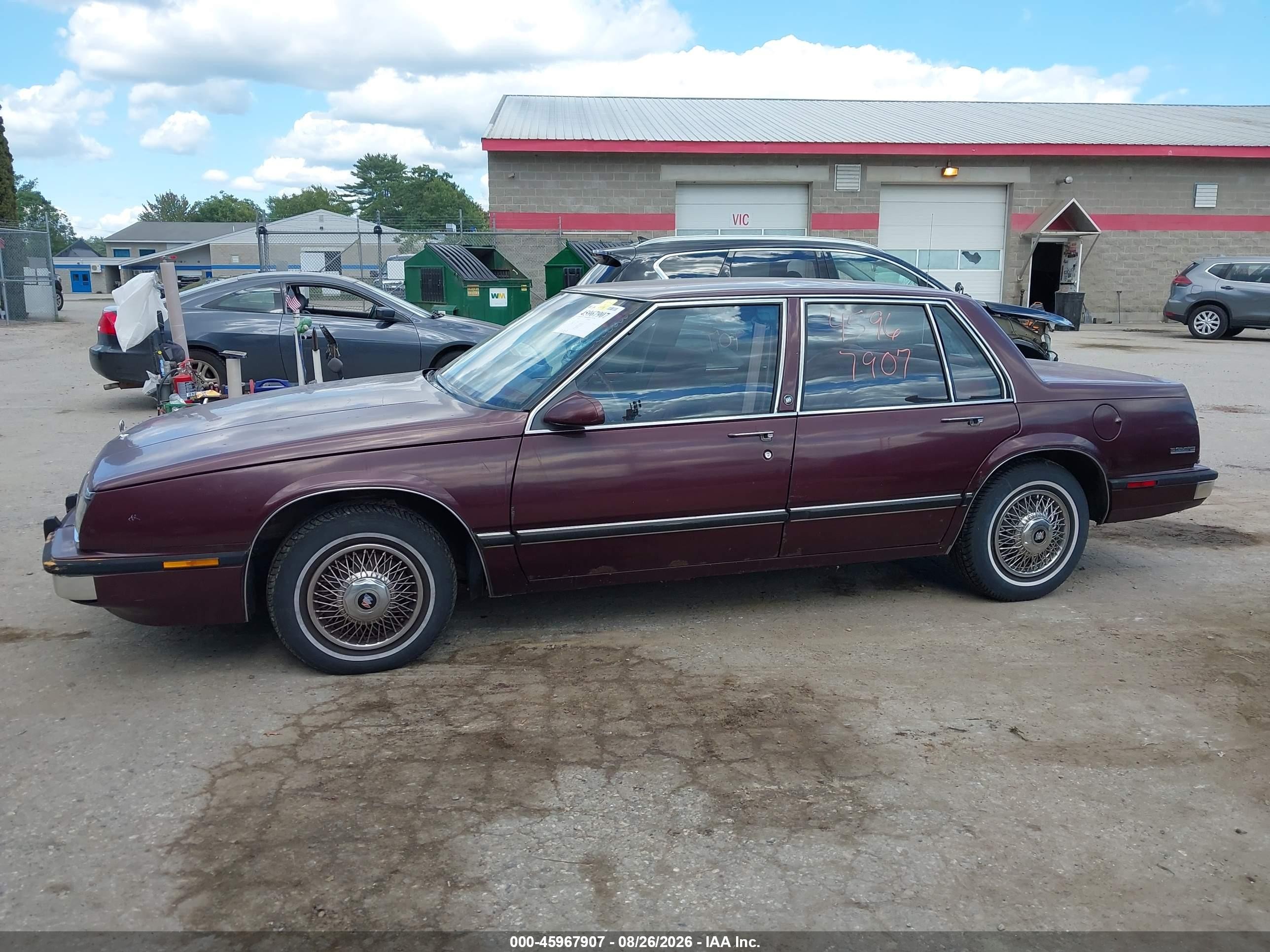 1991 Buick Lesabre Custom Burgundy vin: 1G4HP54C3MH475905