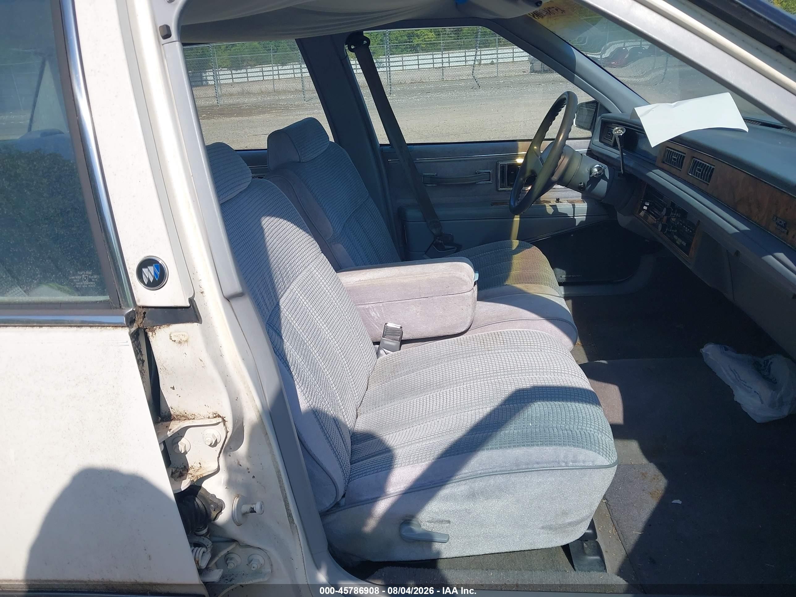 1990 Buick Lesabre Custom White vin: 1G4HP54C8LH459360