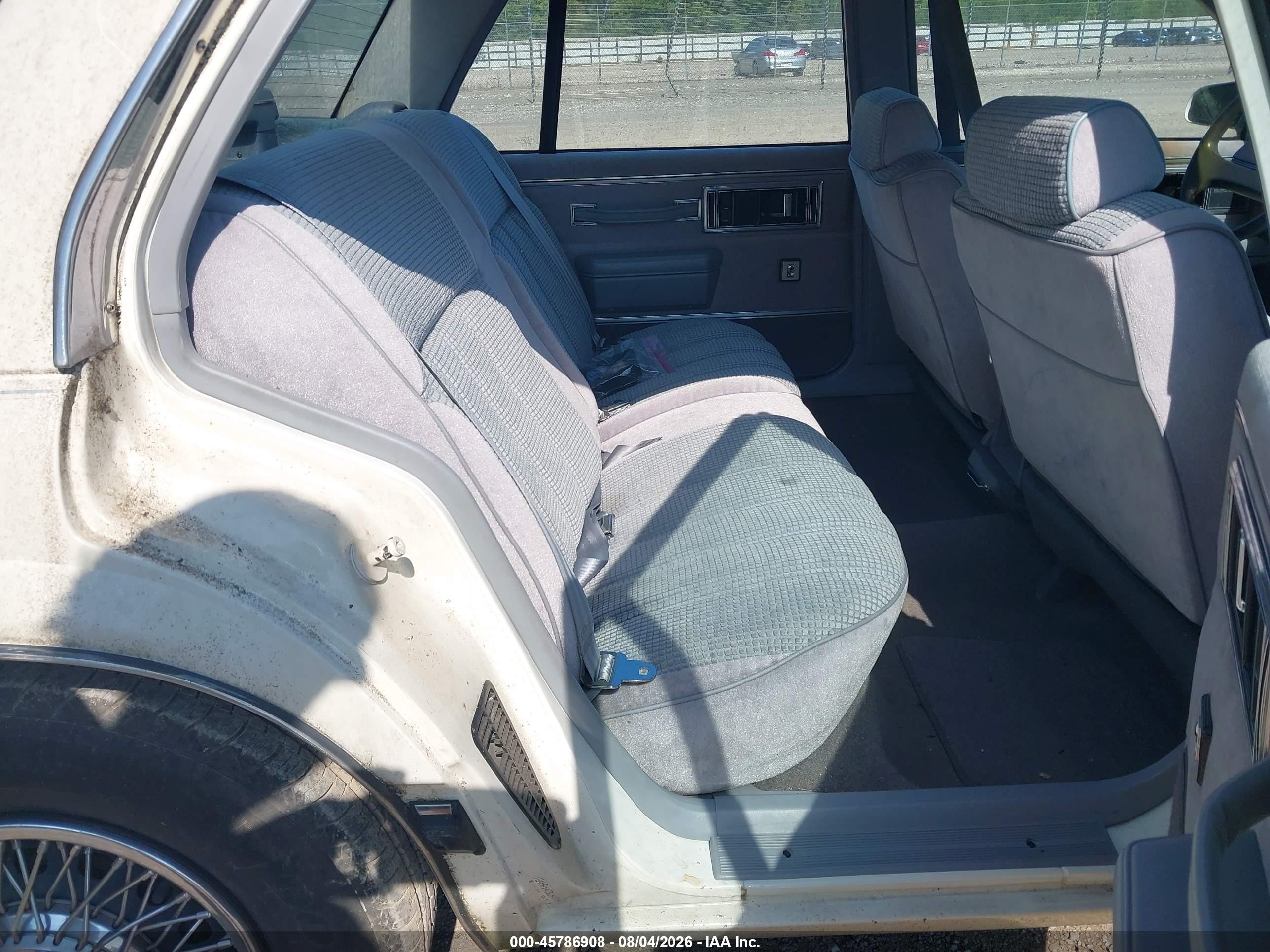 1990 Buick Lesabre Custom White vin: 1G4HP54C8LH459360