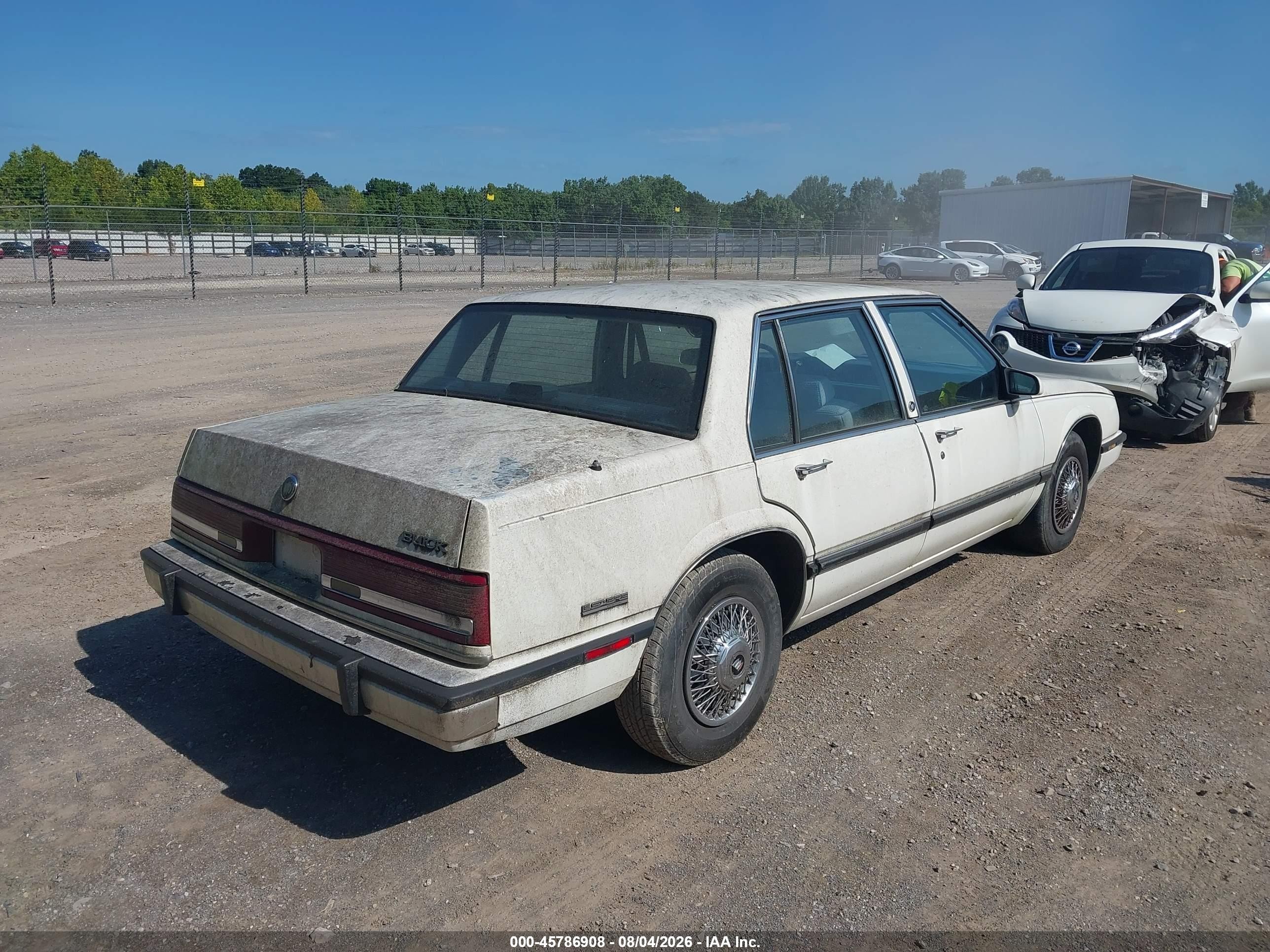 1990 Buick Lesabre Custom White vin: 1G4HP54C8LH459360