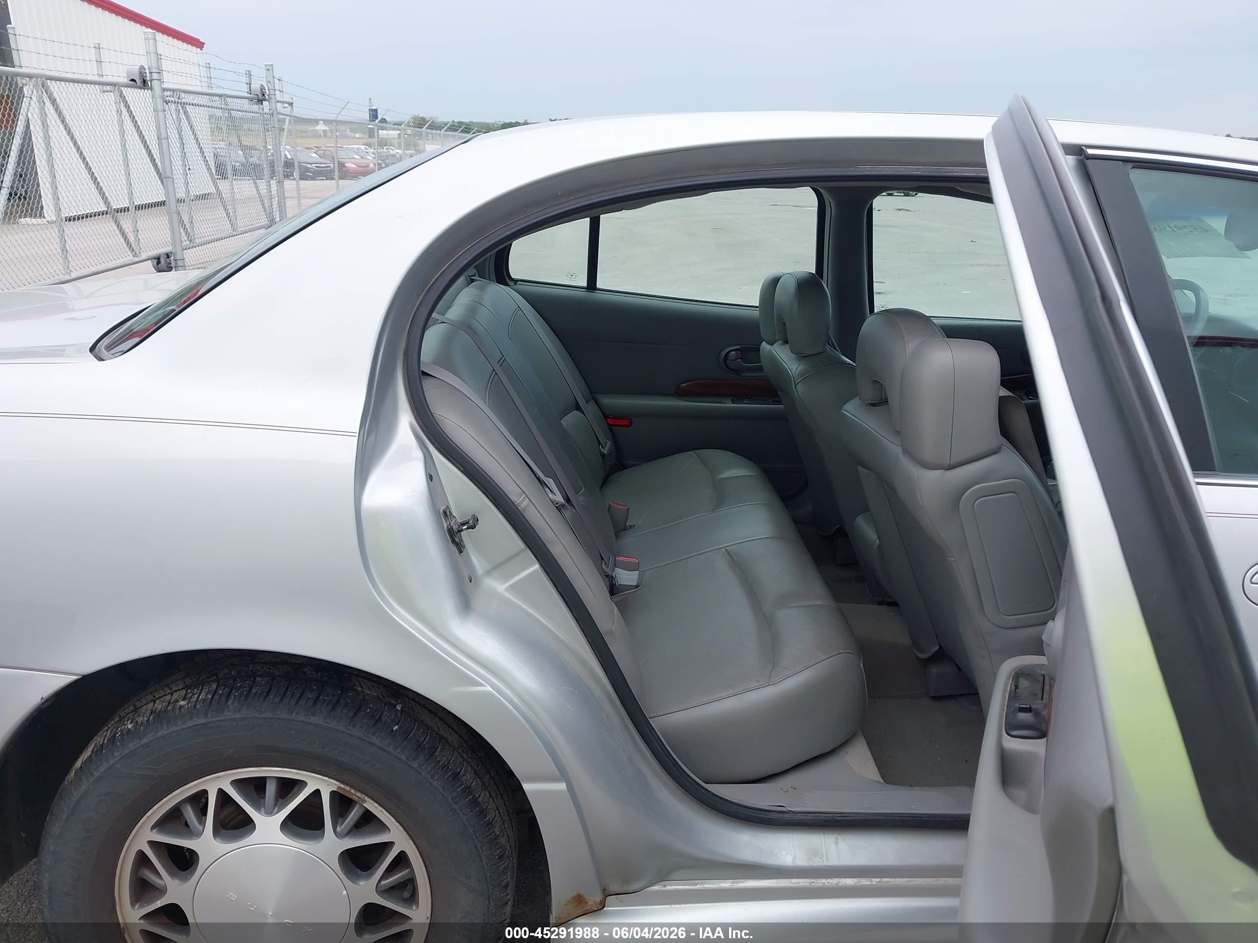 2003 Buick Lesabre Custom Серебряный vin: 1G4HP54K634130218
