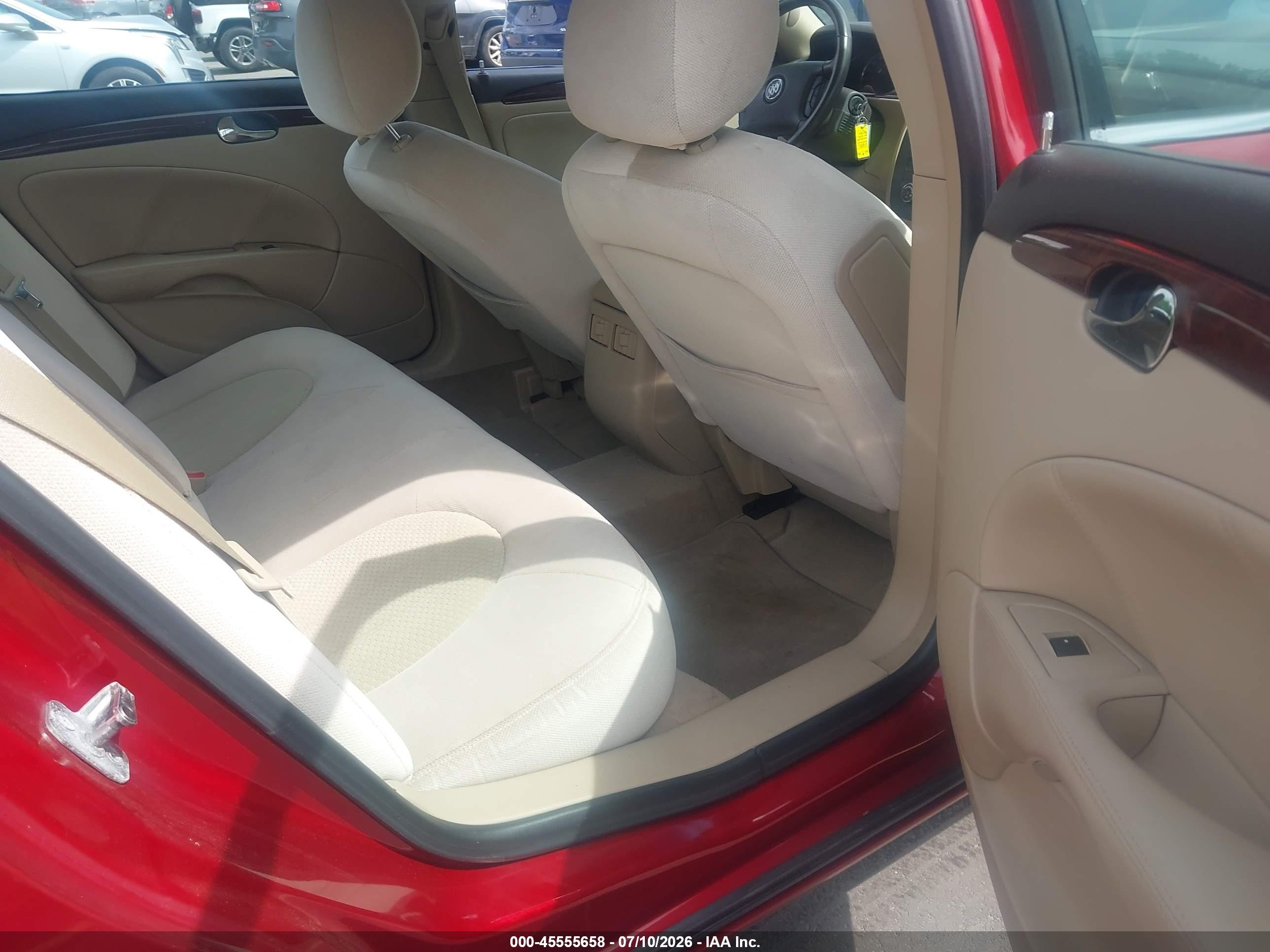 2009 Buick Lucerne Cx Red vin: 1G4HP57159U122817