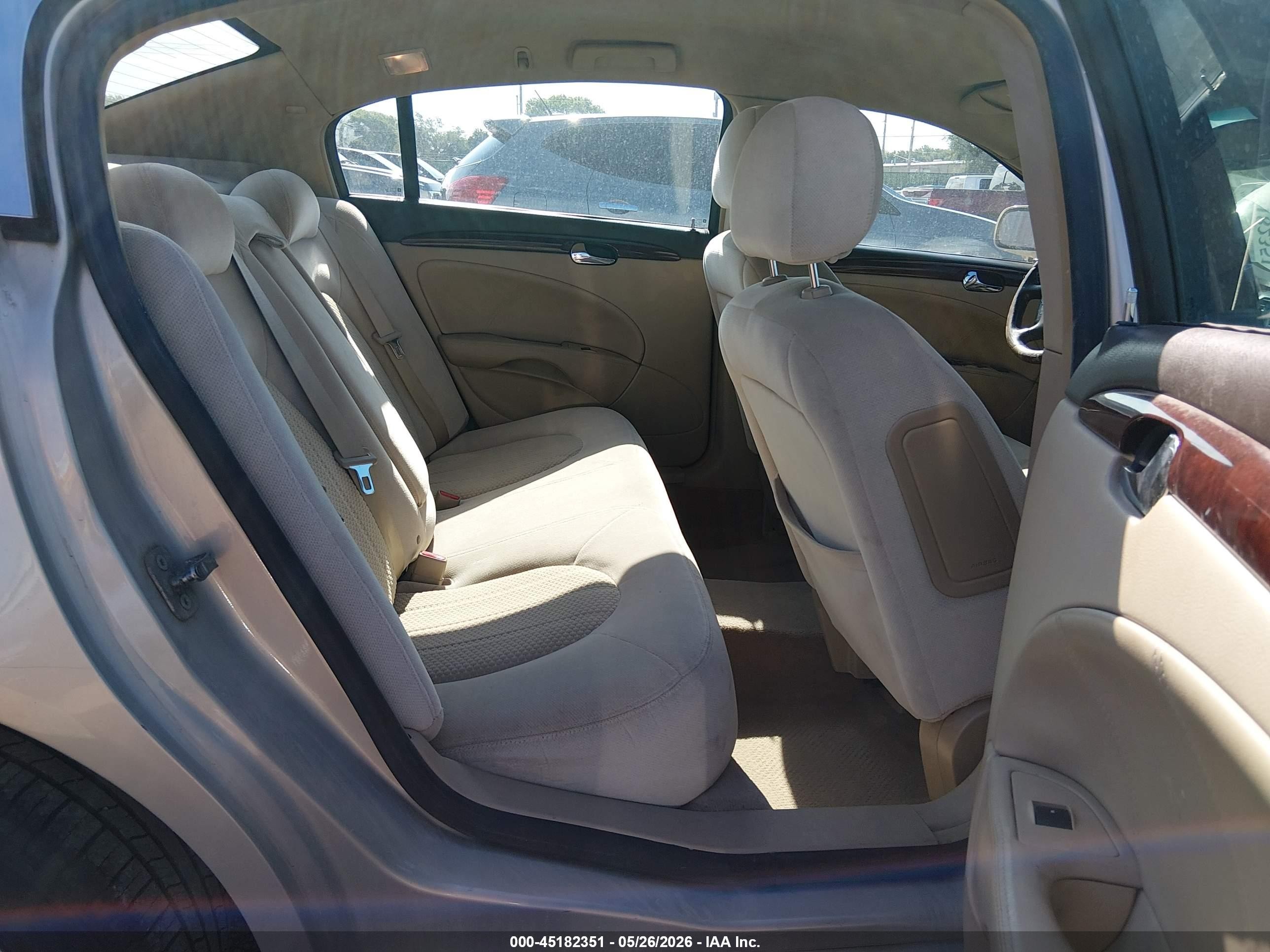 2008 Buick Lucerne Cx Бежевый vin: 1G4HP57208U202663