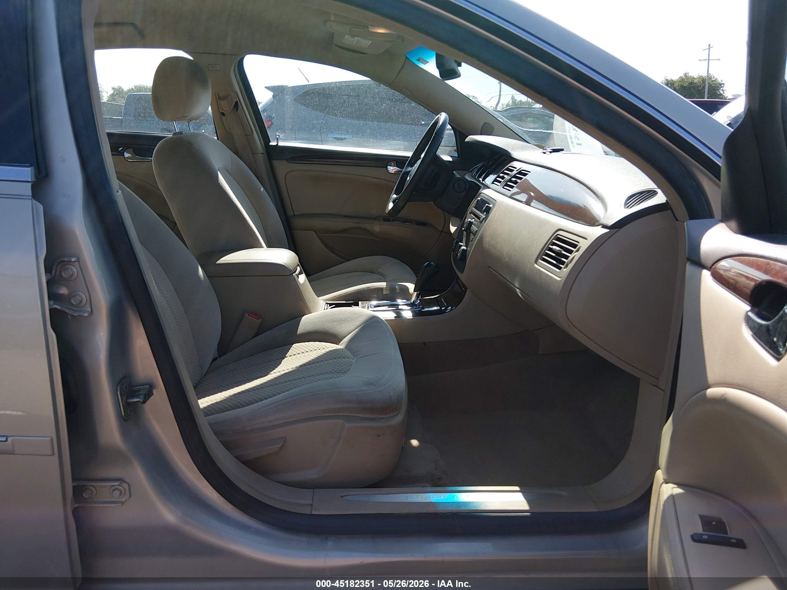2008 Buick Lucerne Cx Бежевый vin: 1G4HP57208U202663