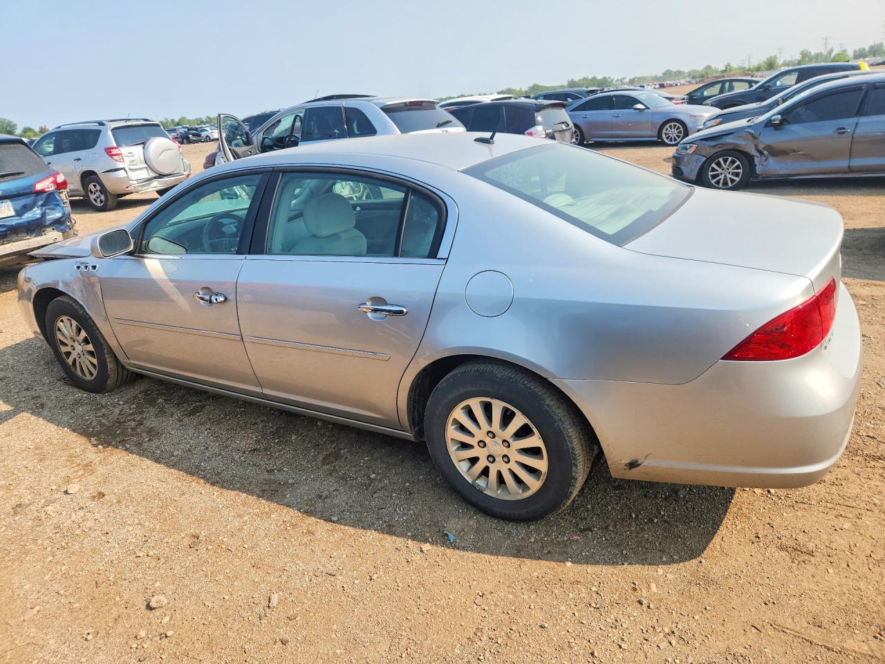 2008 Buick Lucerne Cx Silver vin: 1G4HP57228U107621