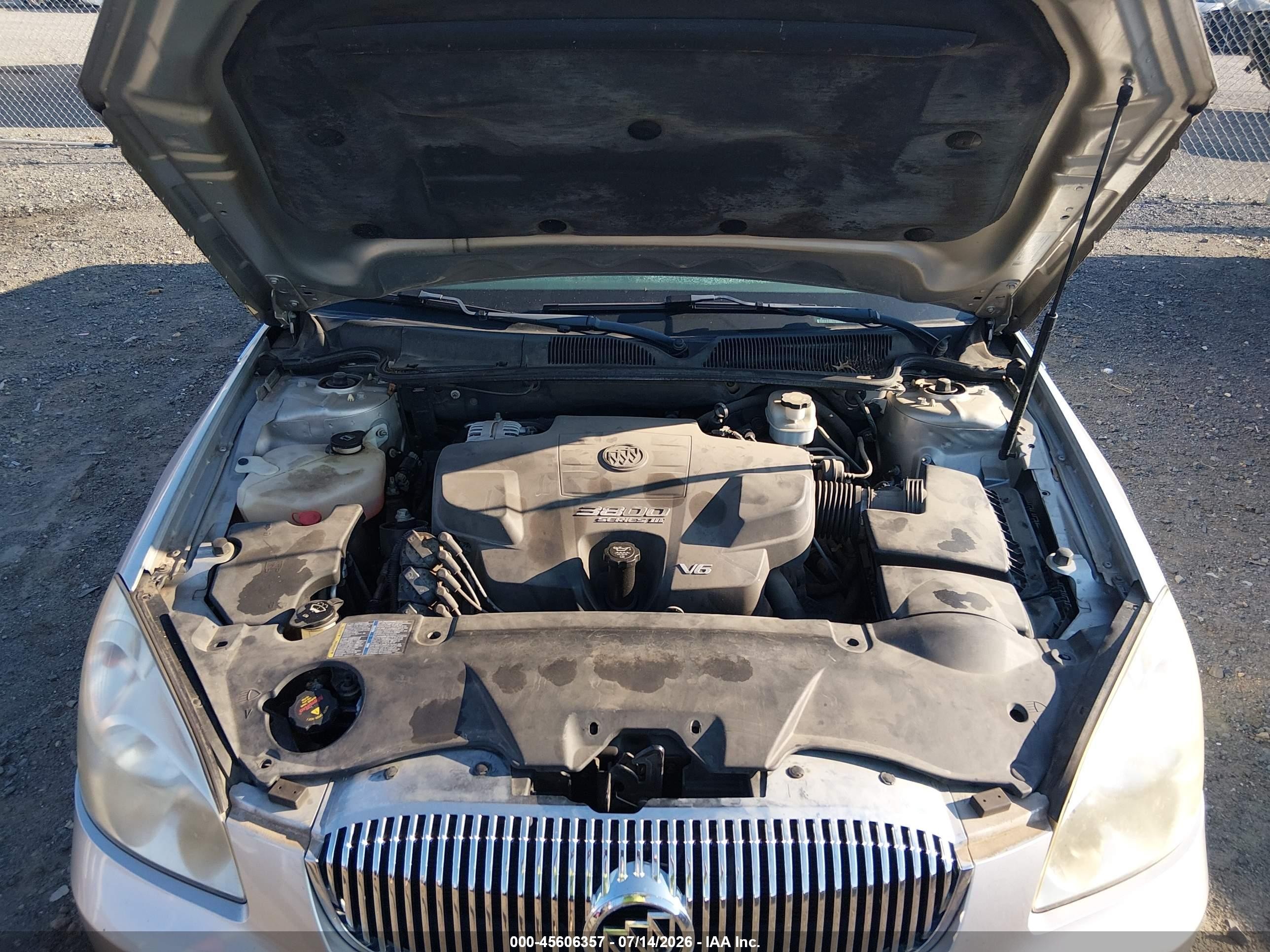 2008 Buick Lucerne Cx Silver vin: 1G4HP57238U125027