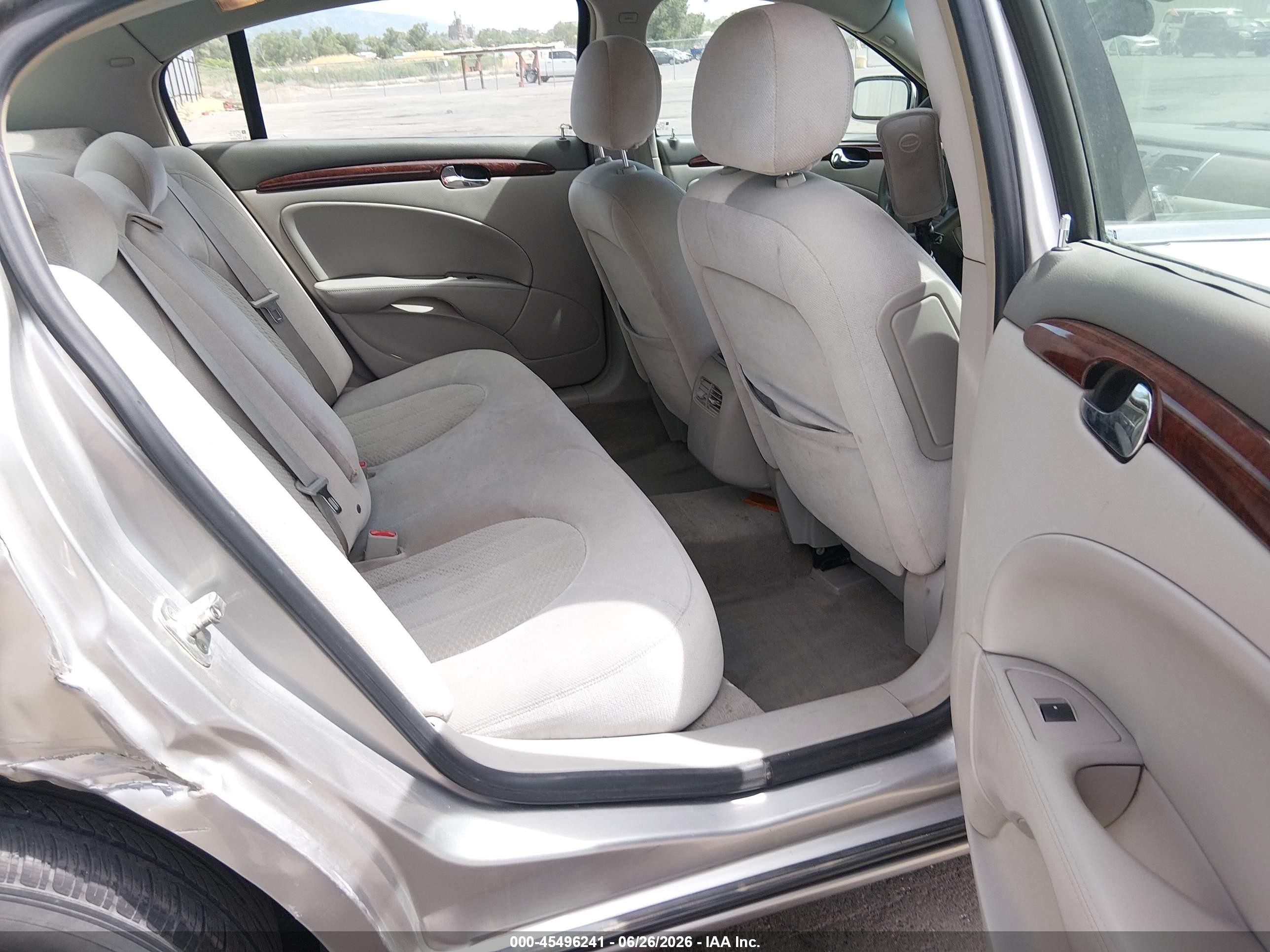 2007 Buick Lucerne Cx Silver vin: 1G4HP57247U205824