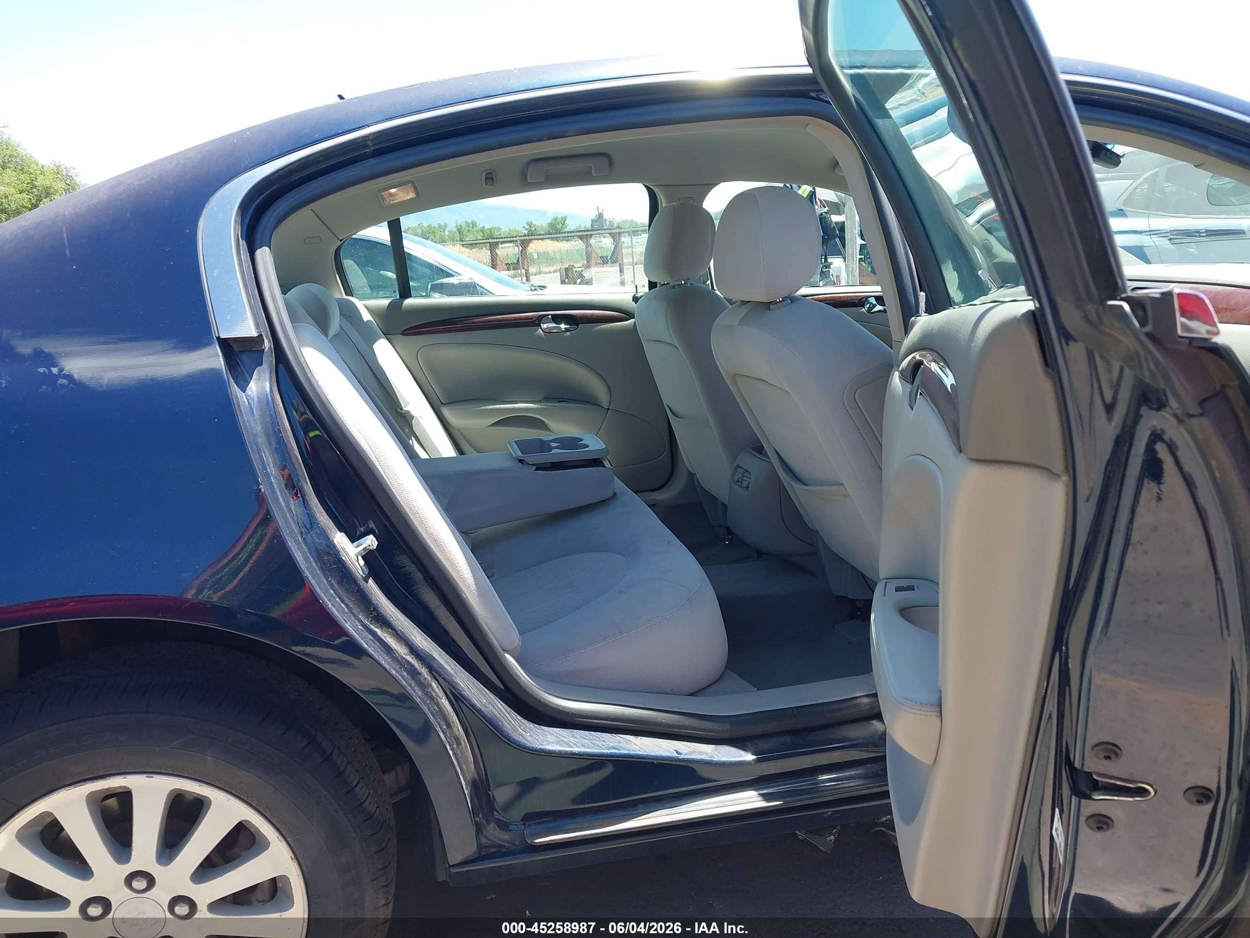 2006 Buick Lucerne Cx Dark Blue vin: 1G4HP57256U155322