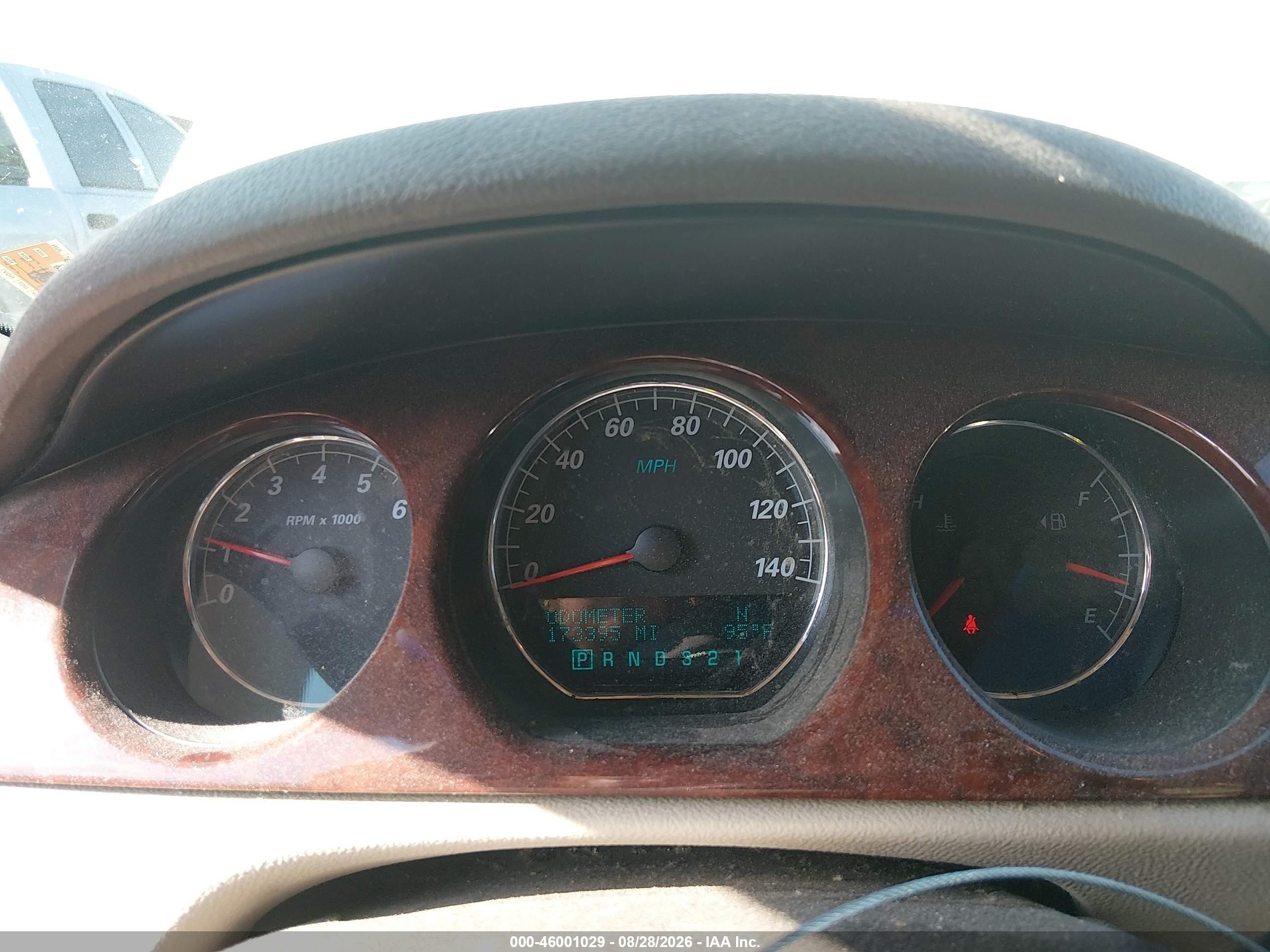 2007 Buick Lucerne Cx White vin: 1G4HP57257U159498