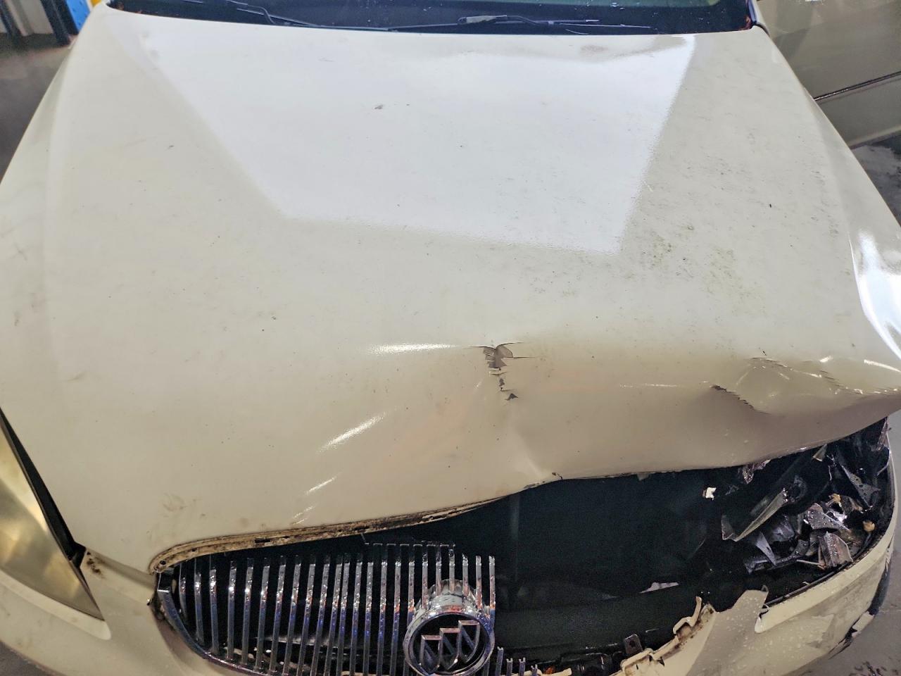 2008 Buick Lucerne Cx White vin: 1G4HP57258U184323