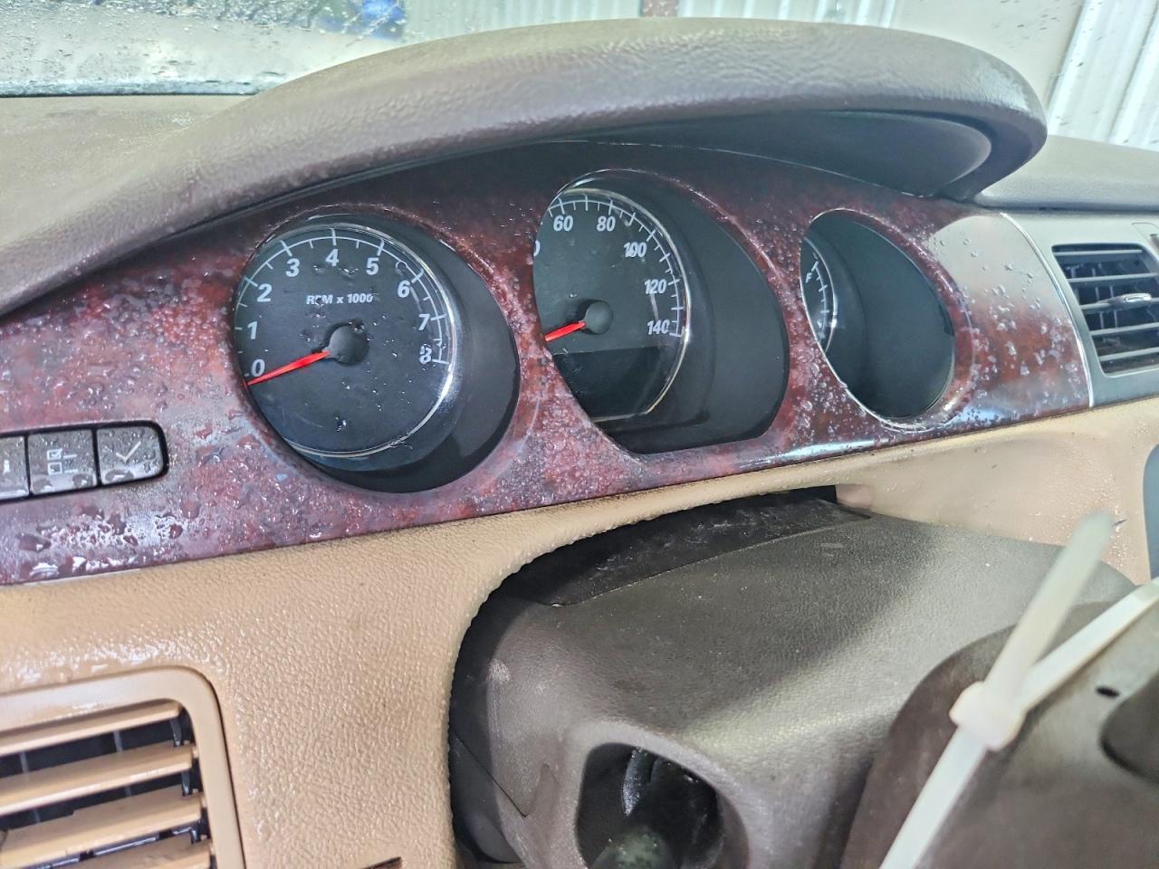 2008 Buick Lucerne Cx White vin: 1G4HP57258U184323