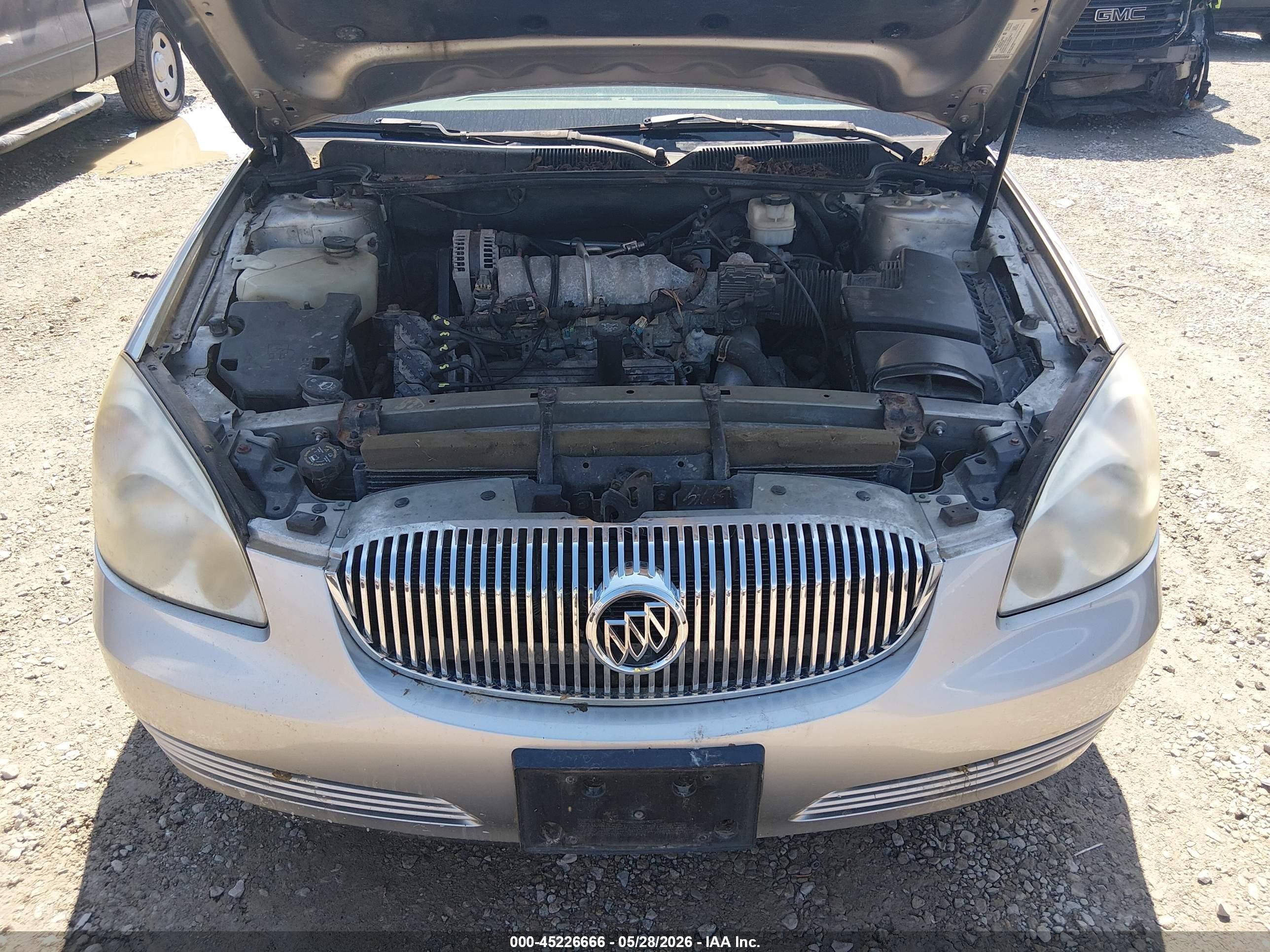 2007 Buick Lucerne Cx Серебряный vin: 1G4HP57267U172289