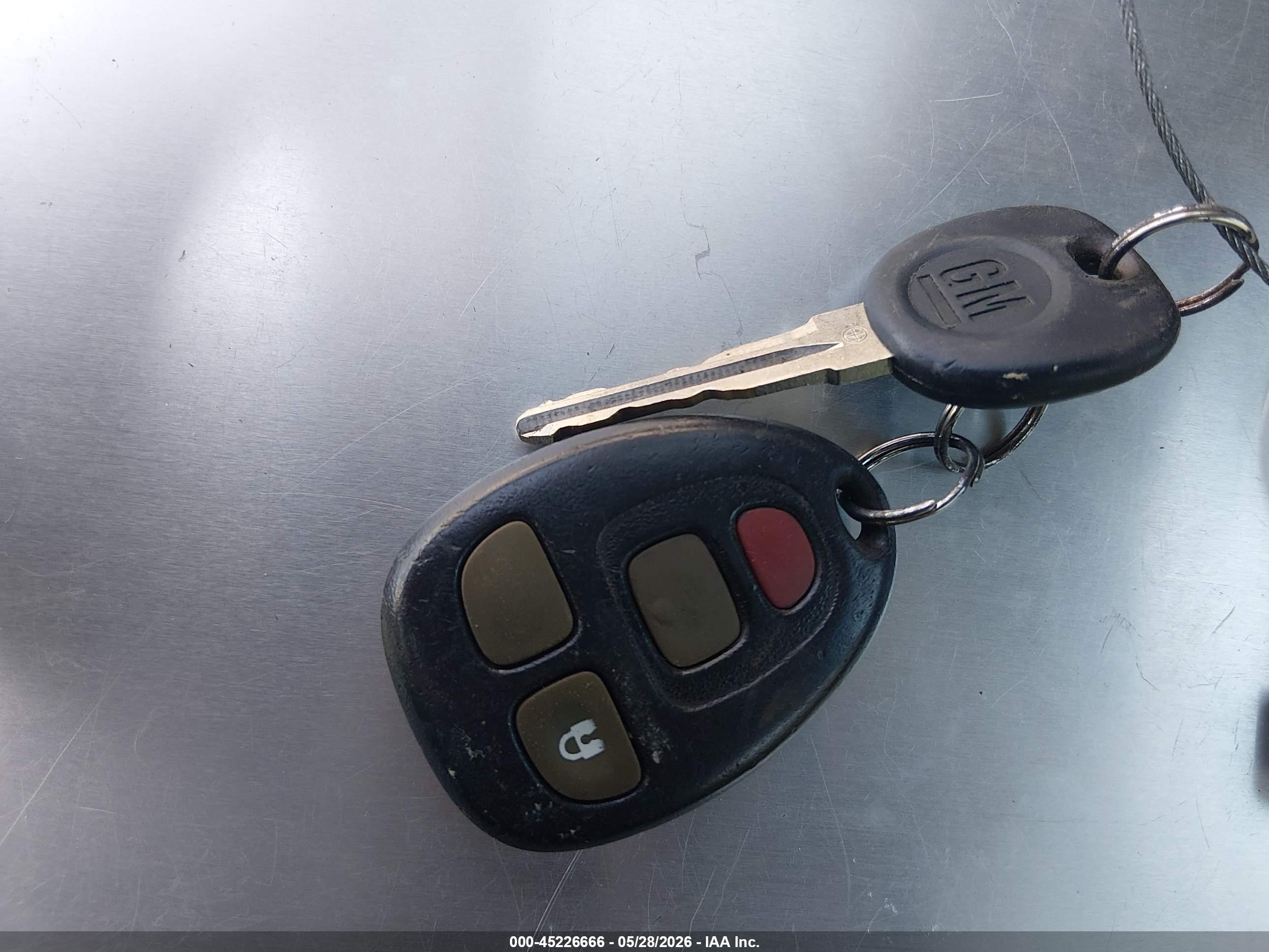 2007 Buick Lucerne Cx Серебряный vin: 1G4HP57267U172289