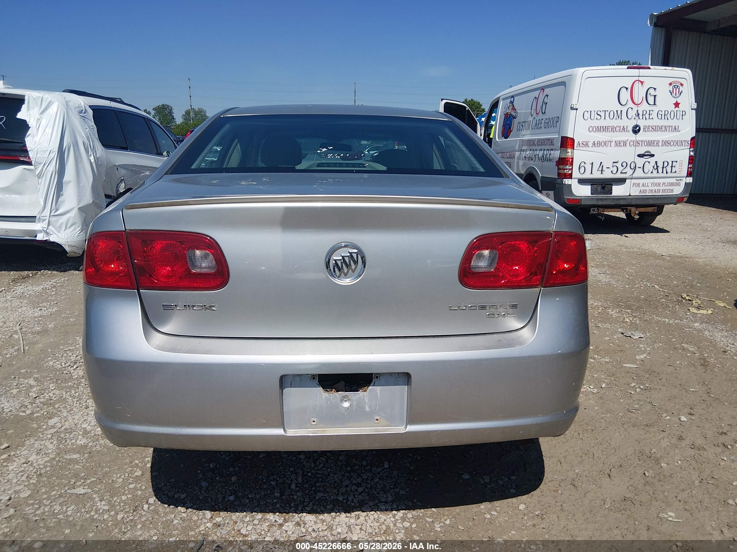2007 Buick Lucerne Cx Серебряный vin: 1G4HP57267U172289