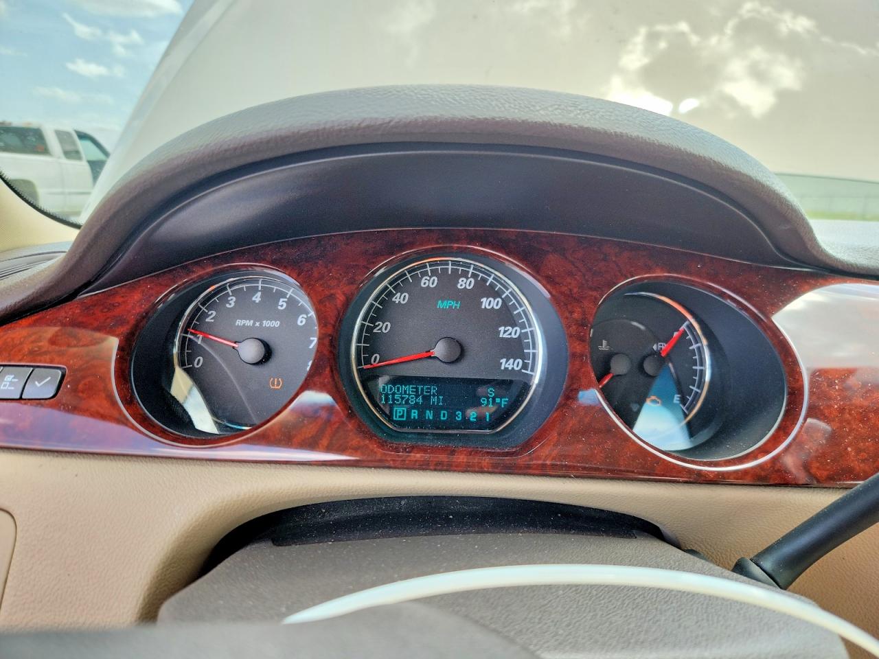 2008 Buick Lucerne Cx Золотой vin: 1G4HP57268U171810